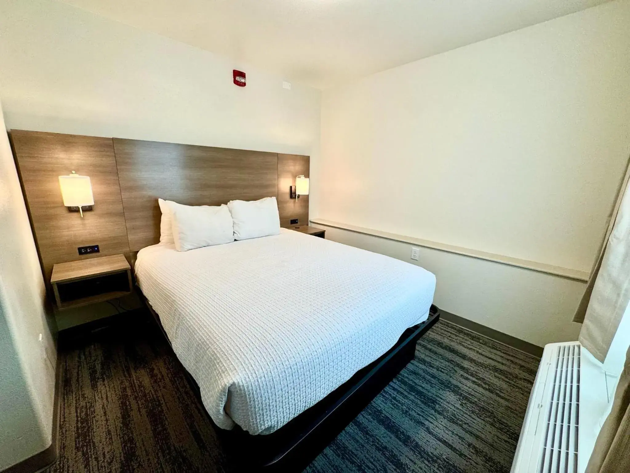 Bedroom, Bed in Alaska's Select Inn Wasilla Bedroom, Bed in Alaska's Select Inn Wasilla