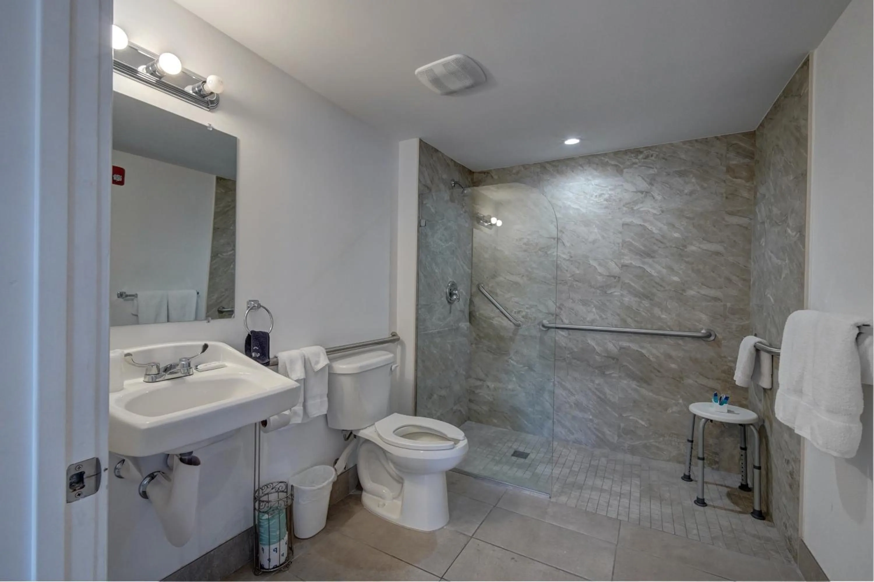 Bathroom in Sea Garden by the Sea