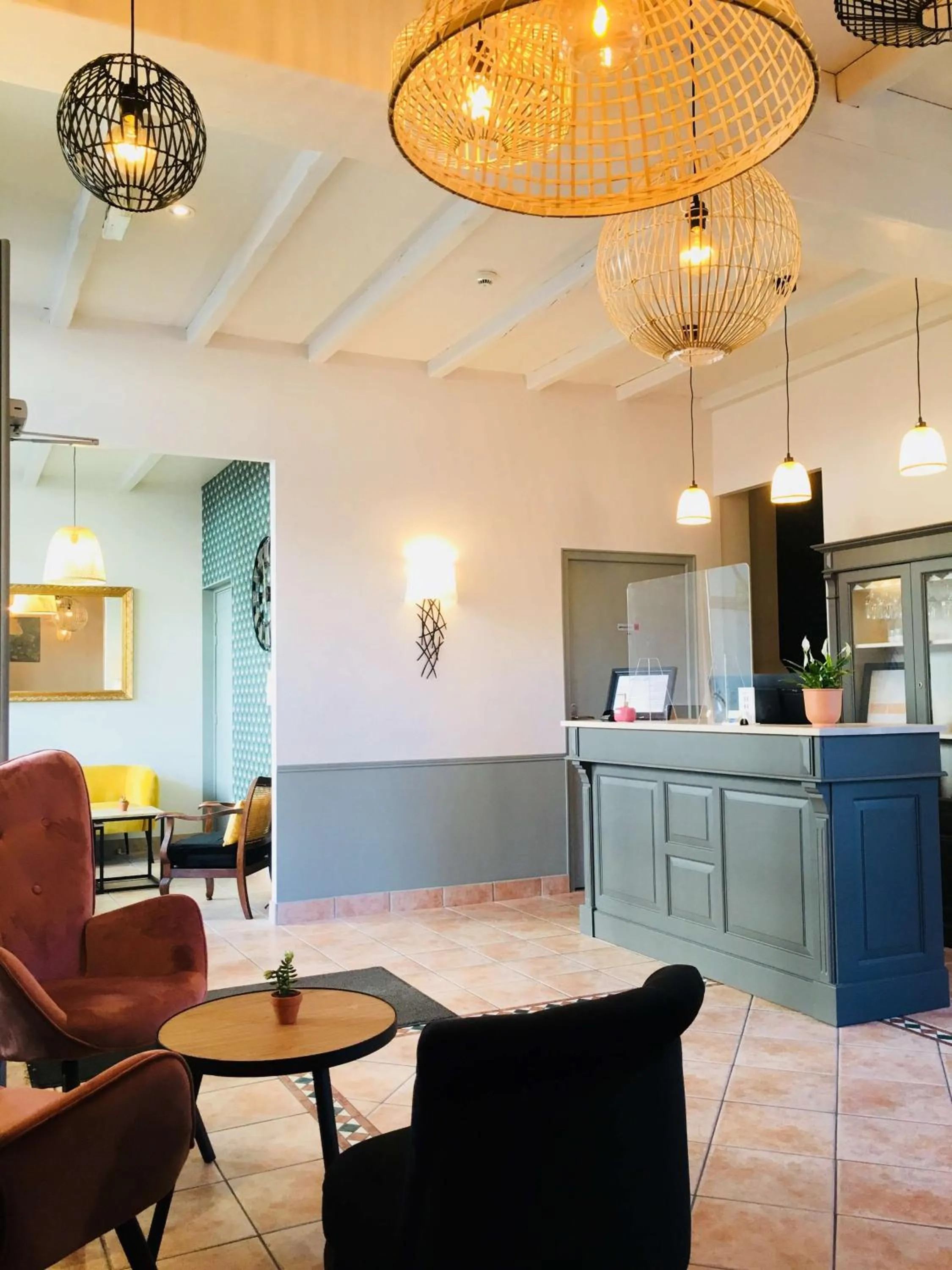 Lobby or reception in Brit Hotel Acacias