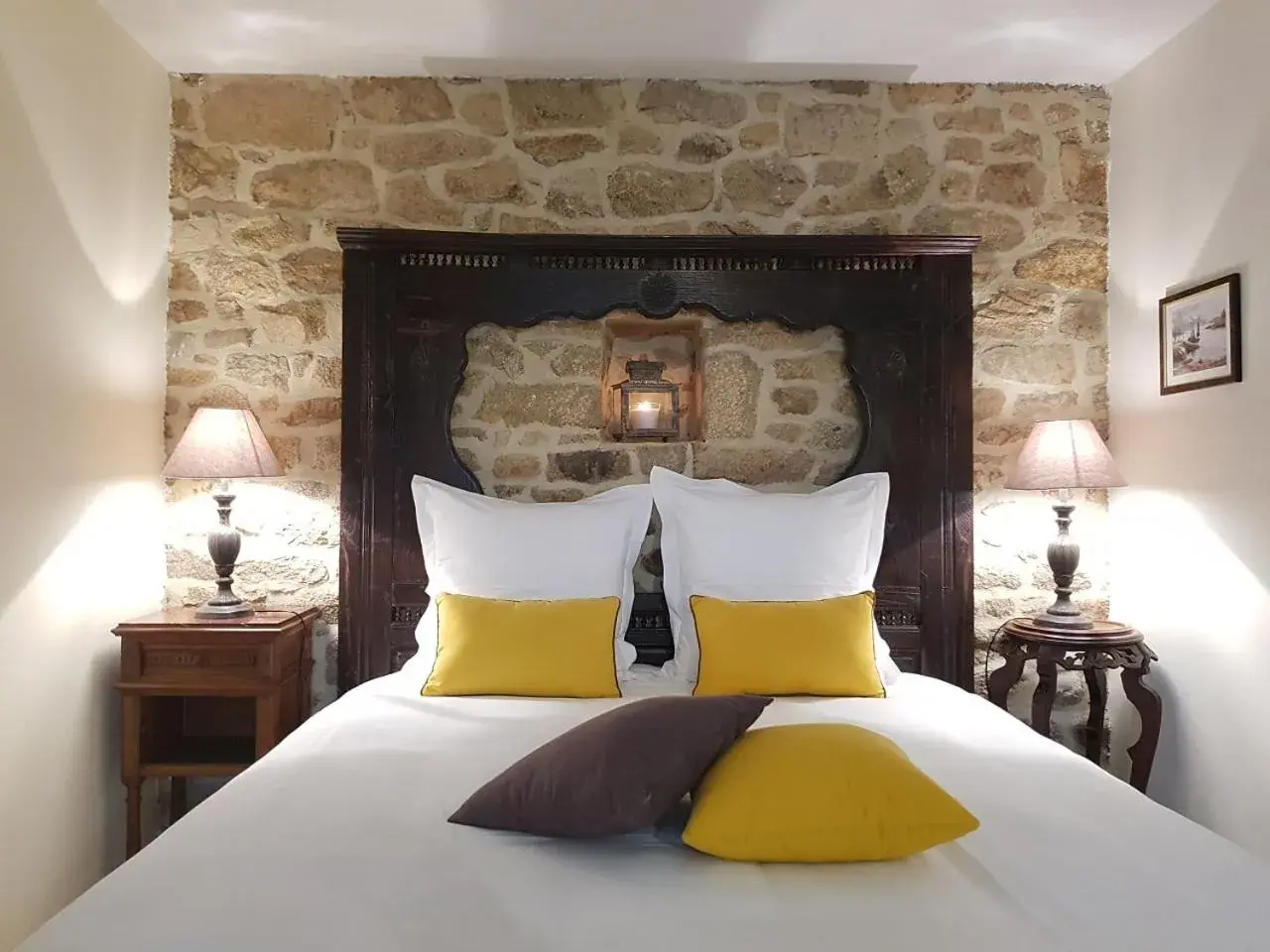Triple Room with Private Bathroom in Domaine de Keryargon, Chambres d'hôtes B&B et Location de Vacances Triple Room with Private Bathroom in Domaine de Keryargon, Chambres d'hôtes B&B et Location de Vacances