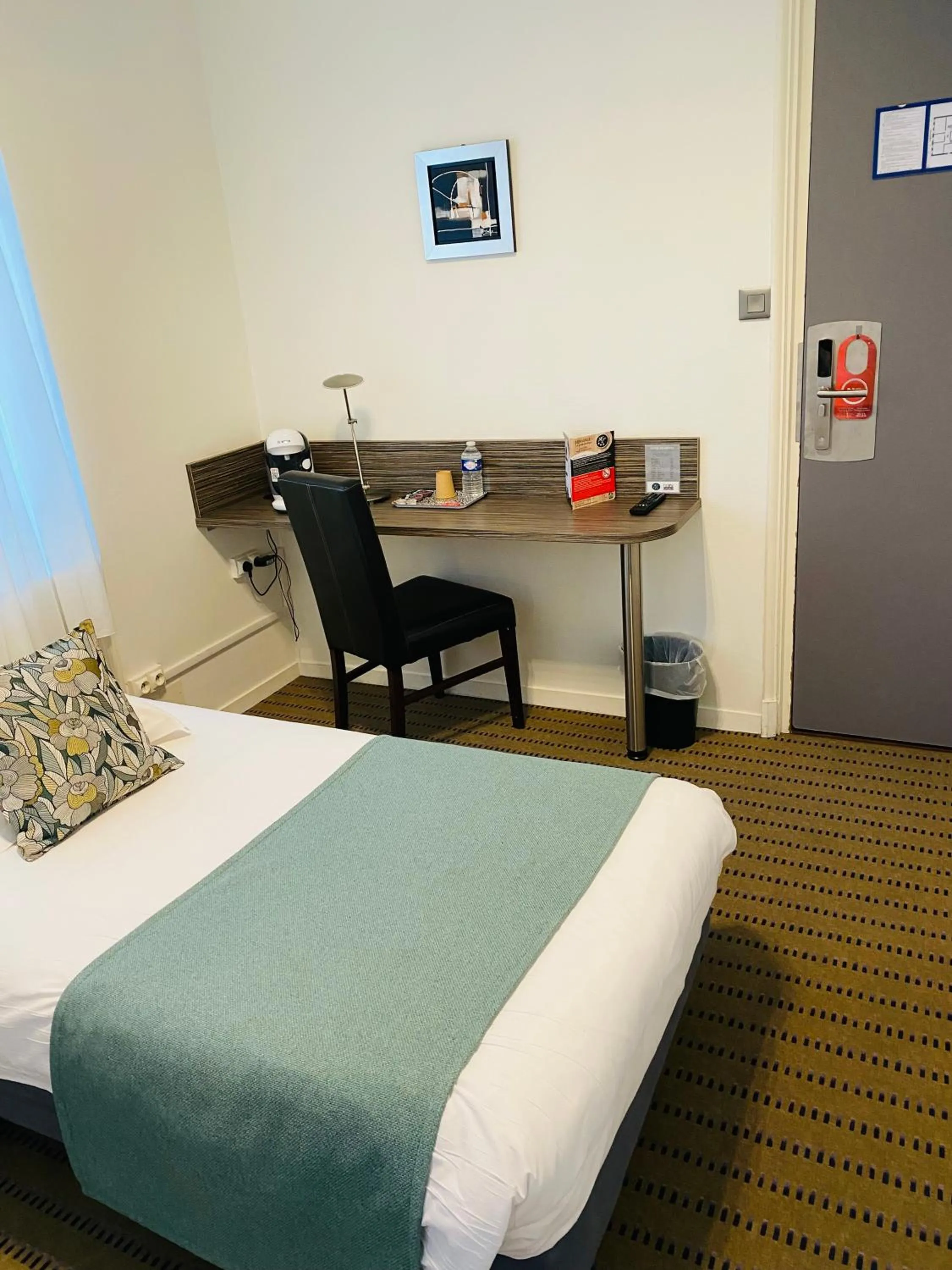 Bedroom, Bed in Hotel du Louvre