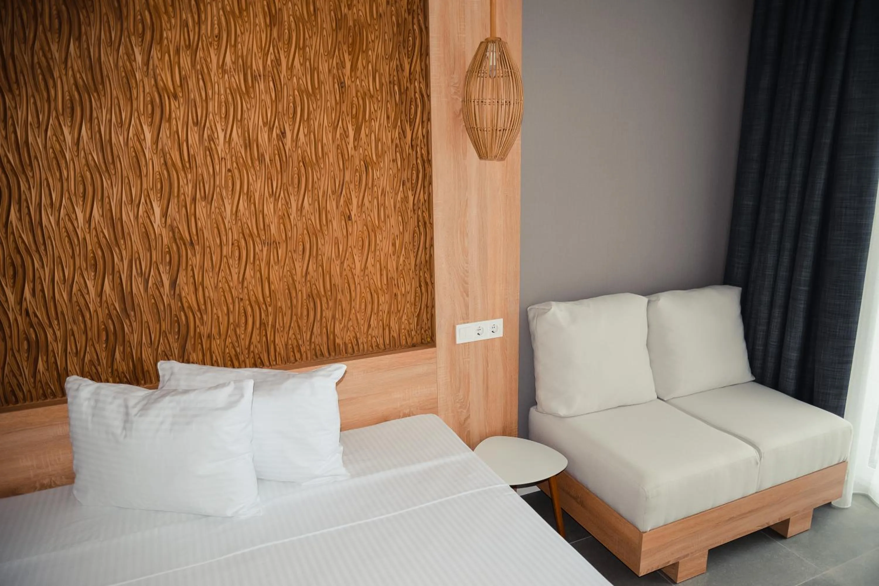 Bed in Mykonos Hotel Apart - Maestro