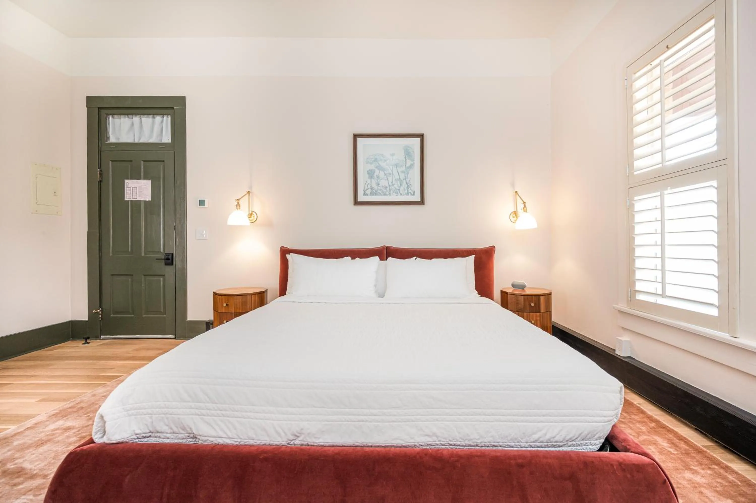 Bed in The Rochester Hotel