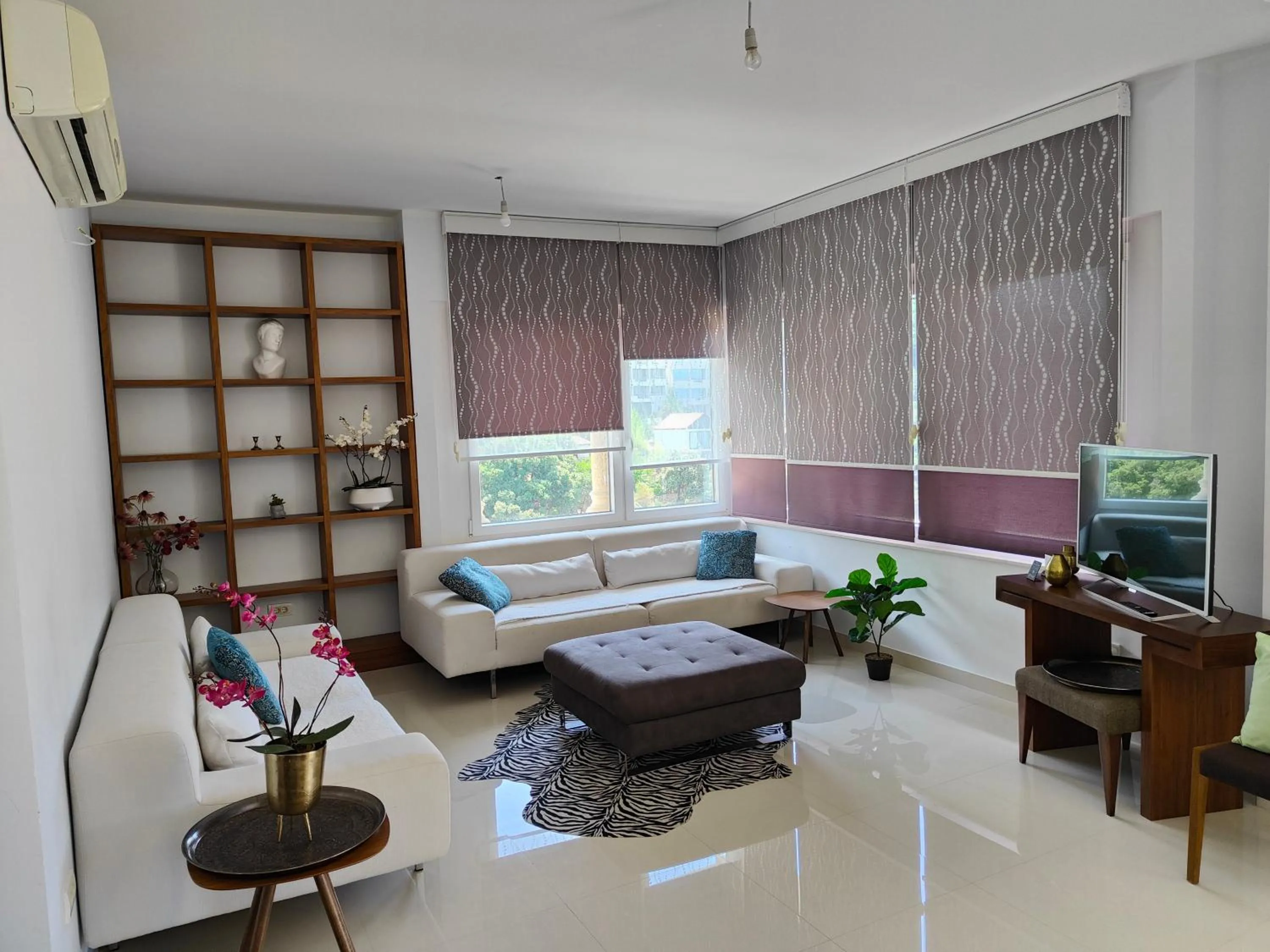 Living room, Bed in Regina del Mare