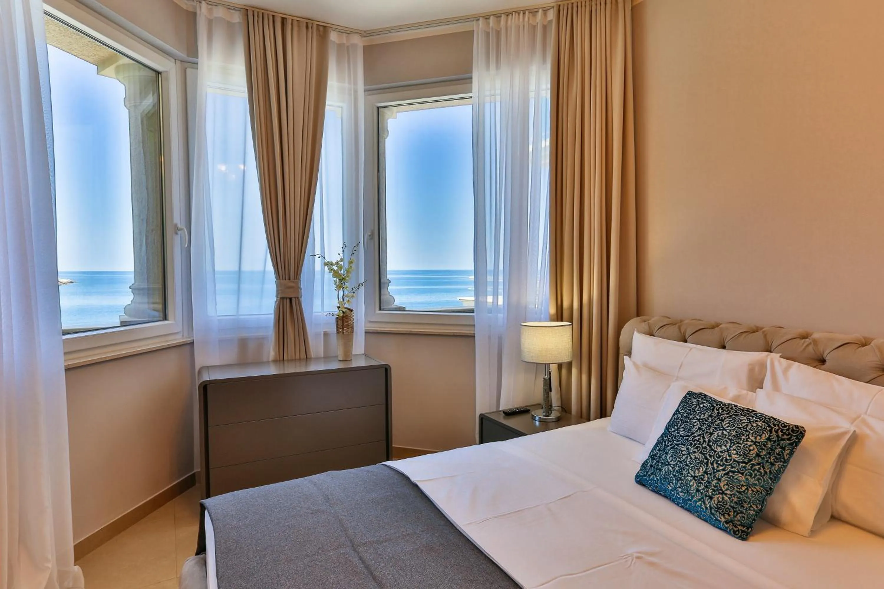 Bed in Regina del Mare