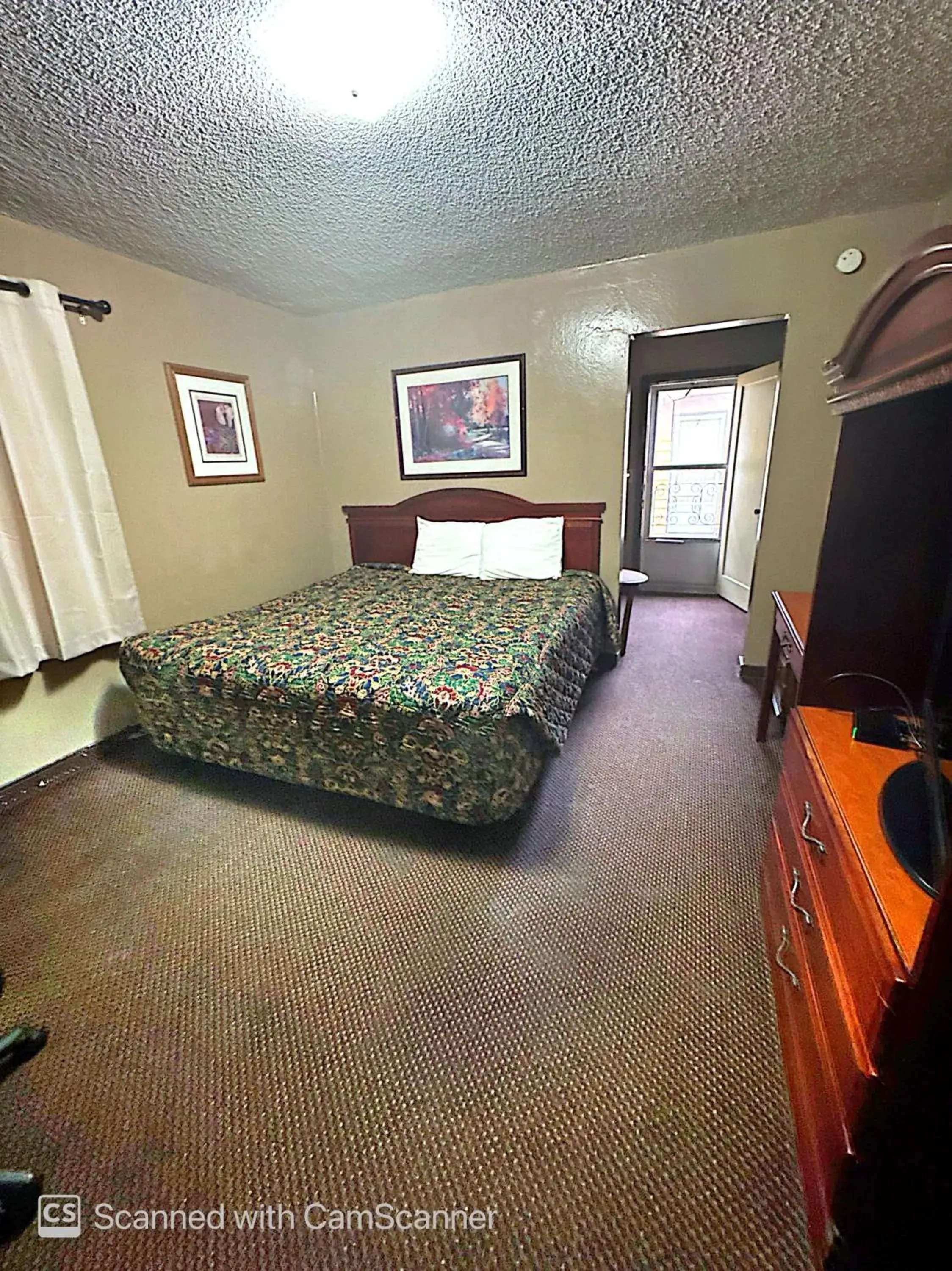 Bed in Windmill Inn Lynden Bed in Windmill Inn Lynden