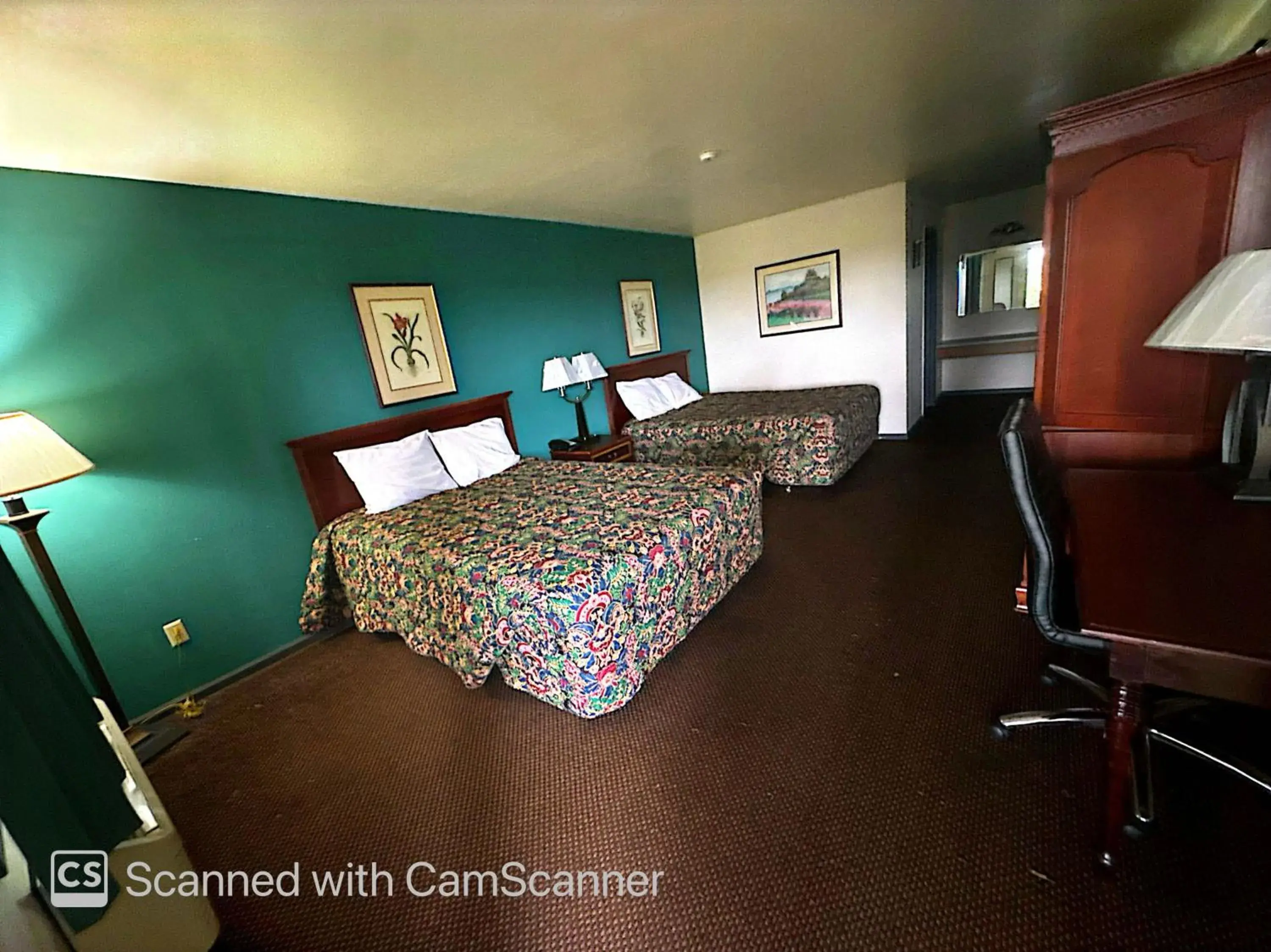 Bed in Windmill Inn Lynden Bed in Windmill Inn Lynden