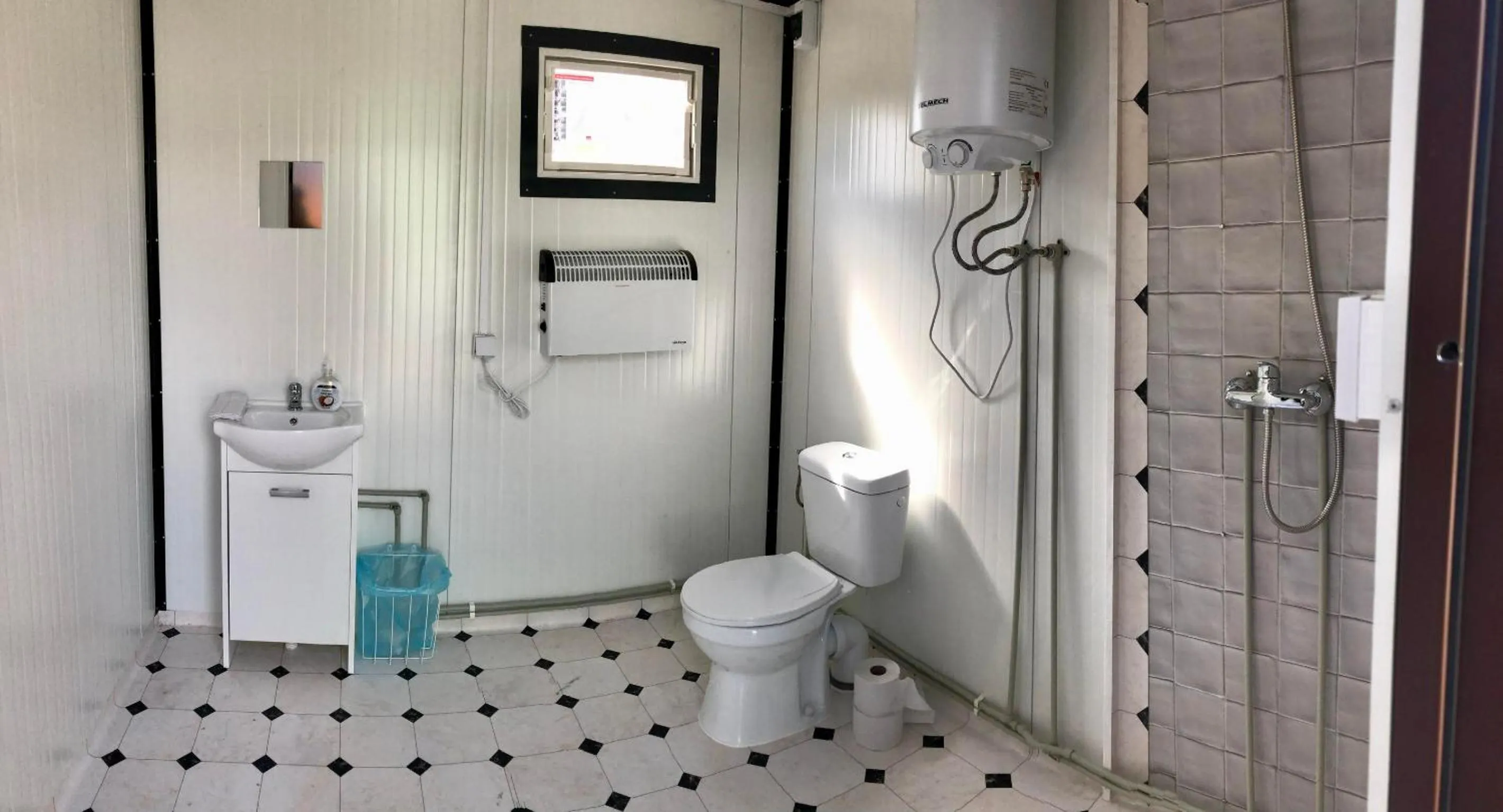 Bathroom in Grand Circus Hotel