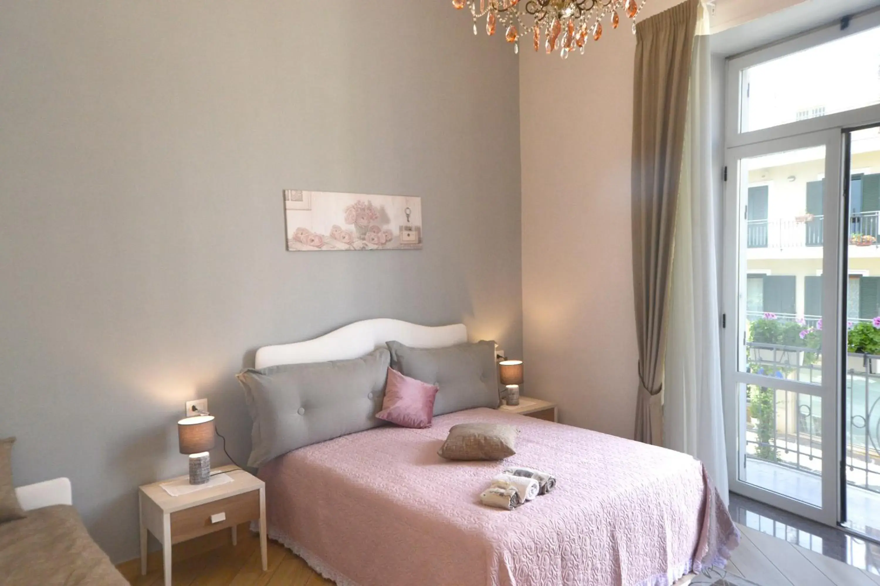 Quadruple Room with Balcony in B&B VERZUS Quadruple Room with Balcony in B&B VERZUS