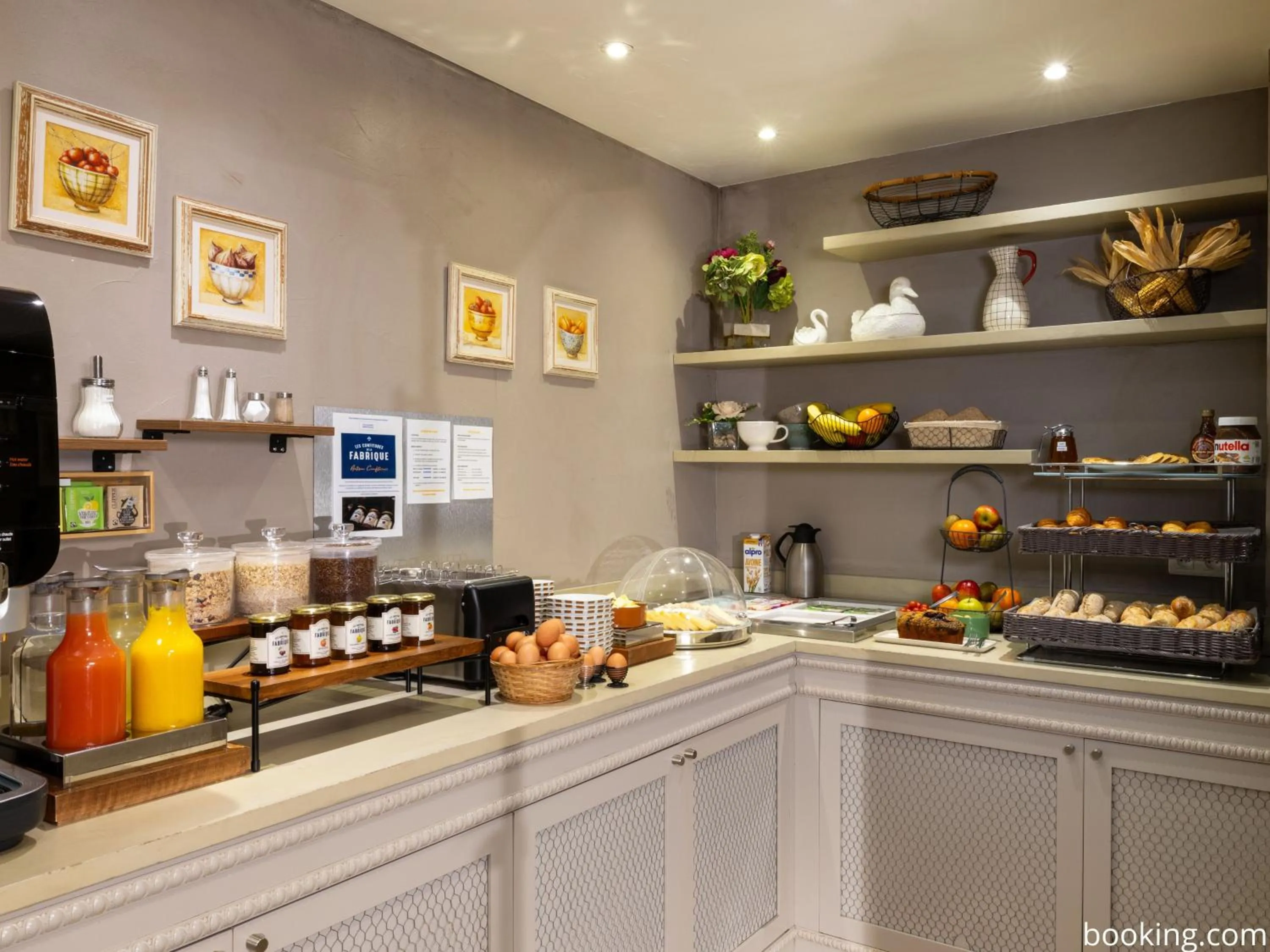 Breakfast in Hotel Daumesnil-Vincennes