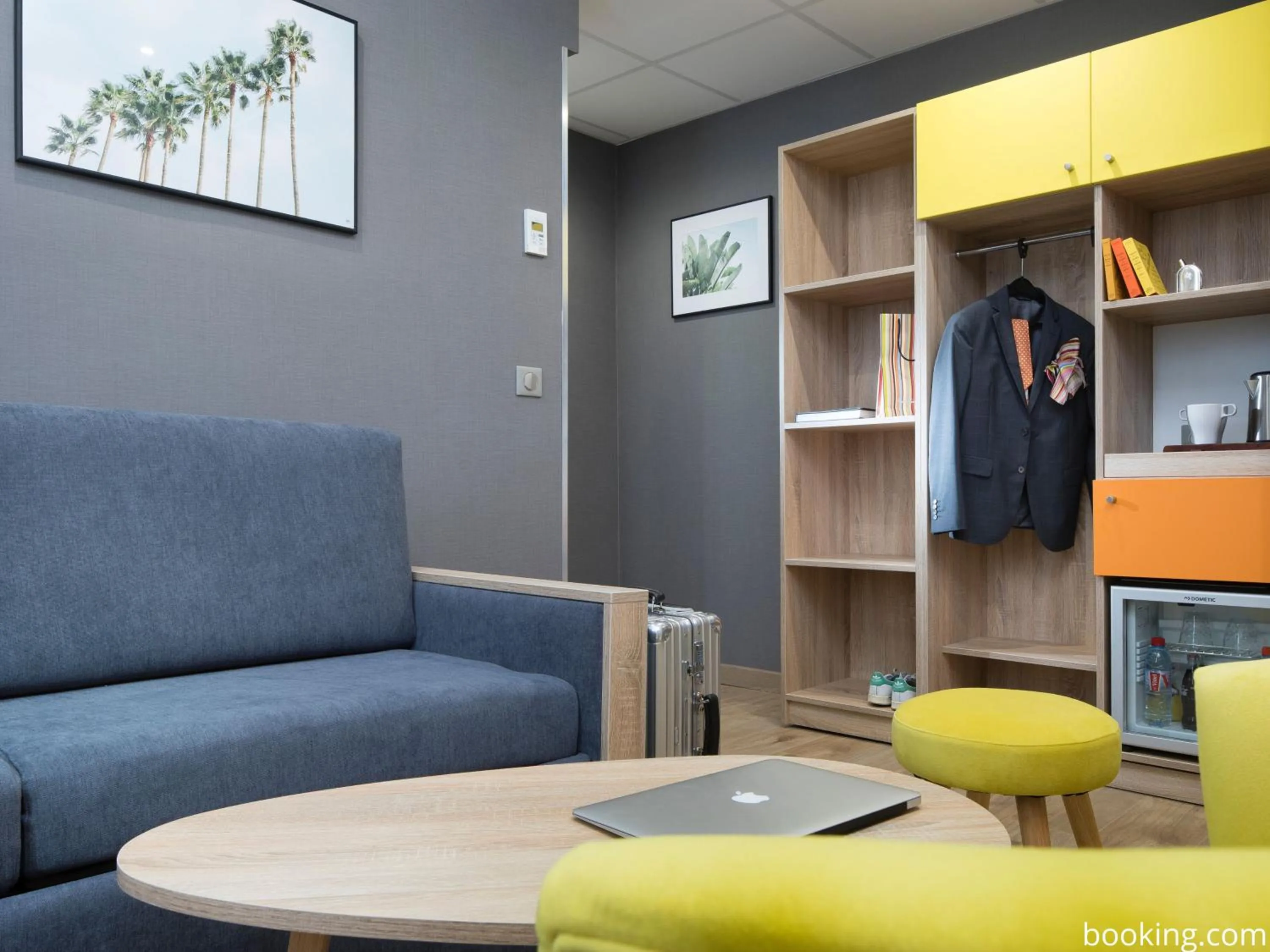 Bedroom in Hotel Daumesnil-Vincennes