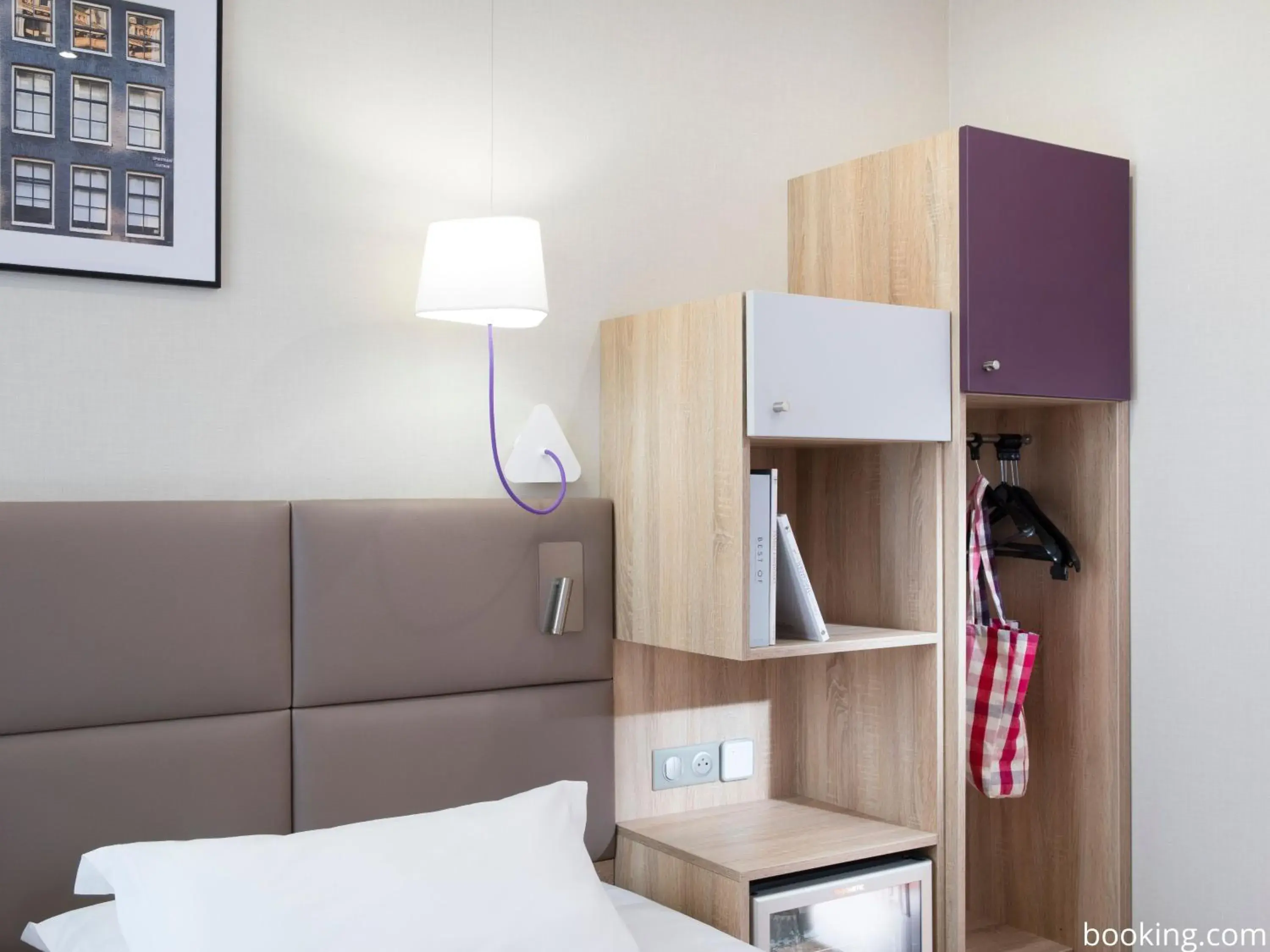 Standard Single Room in Hotel Daumesnil-Vincennes Standard Single Room in Hotel Daumesnil-Vincennes