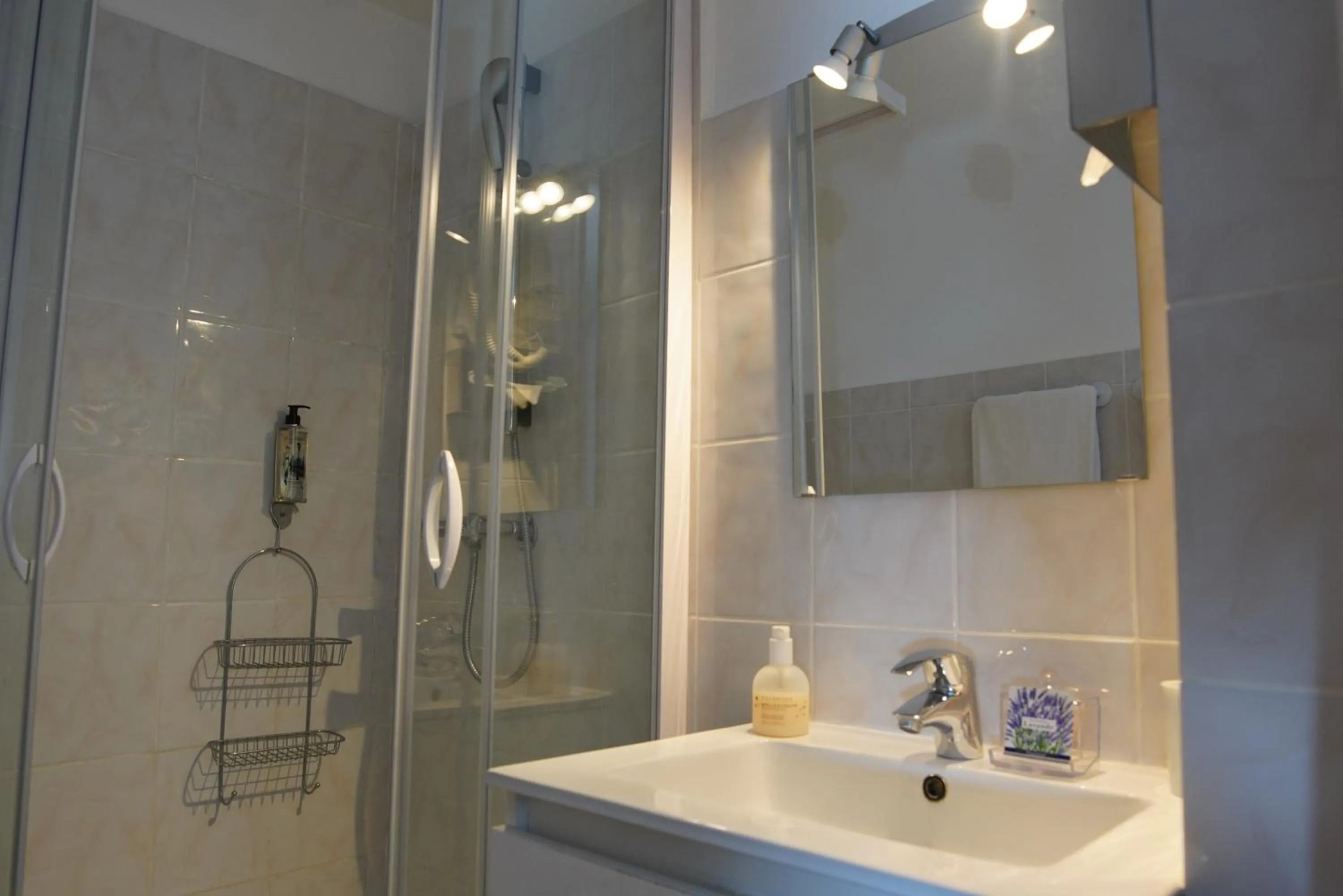 ATH hôtel Athénée