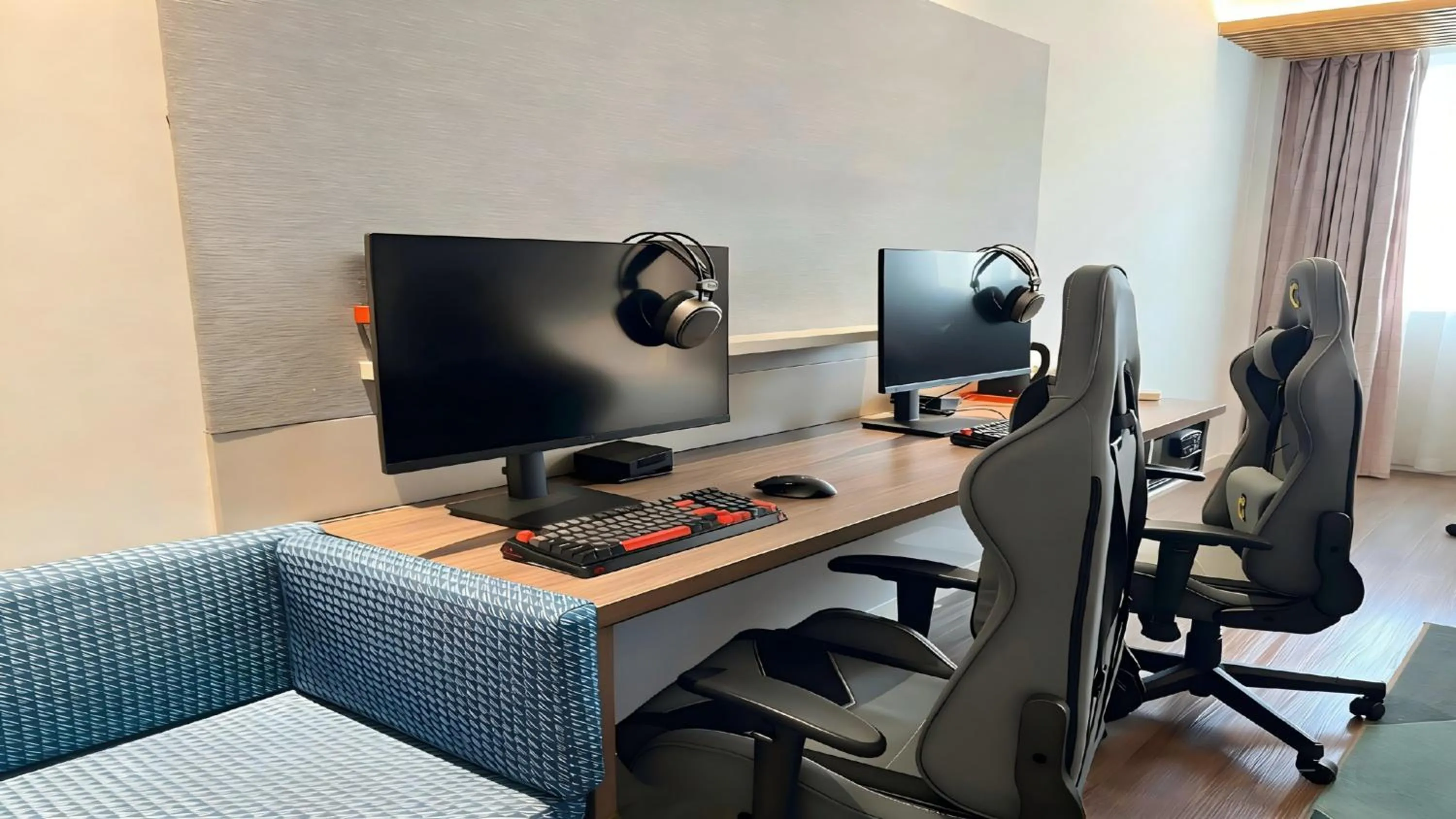 Photo of the whole room in Holiday Inn Express Qingdao Chengyang Central by IHG