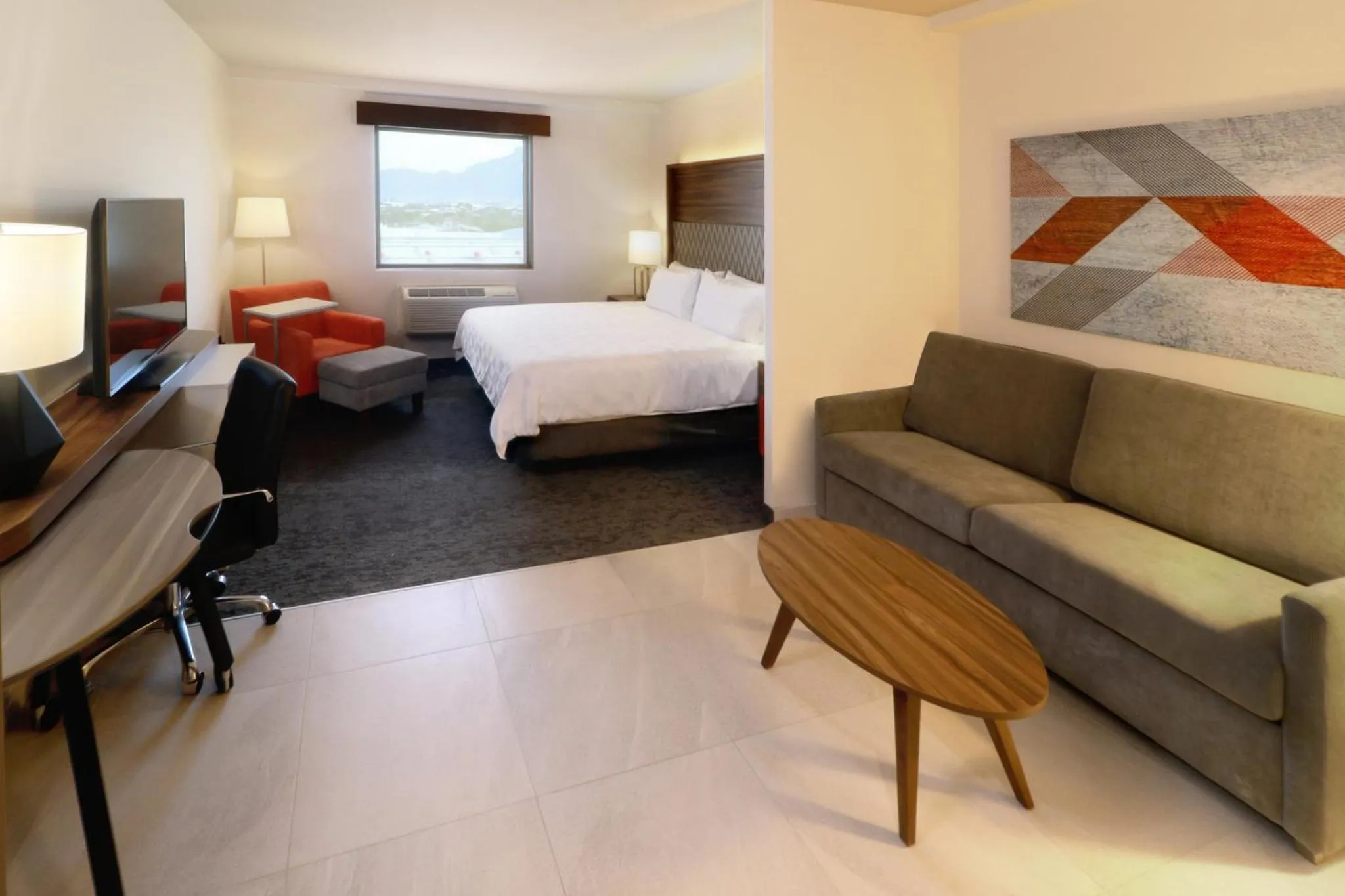 Photo of the whole room, Bed in Holiday Inn & Suites Monterrey Apodaca Zona Airport, an IHG hotel
