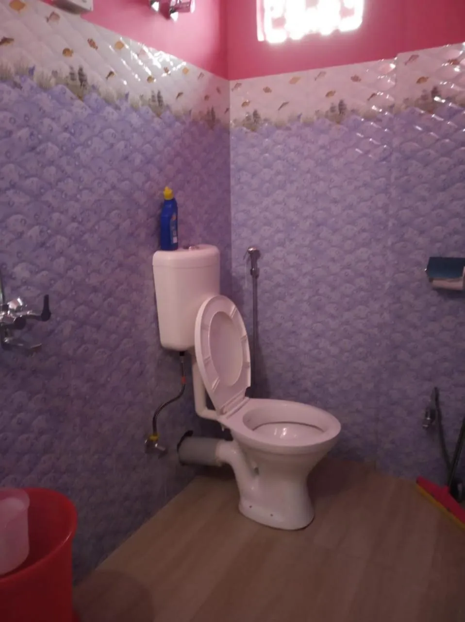 Bathroom in VAMOOSE CHAMLING