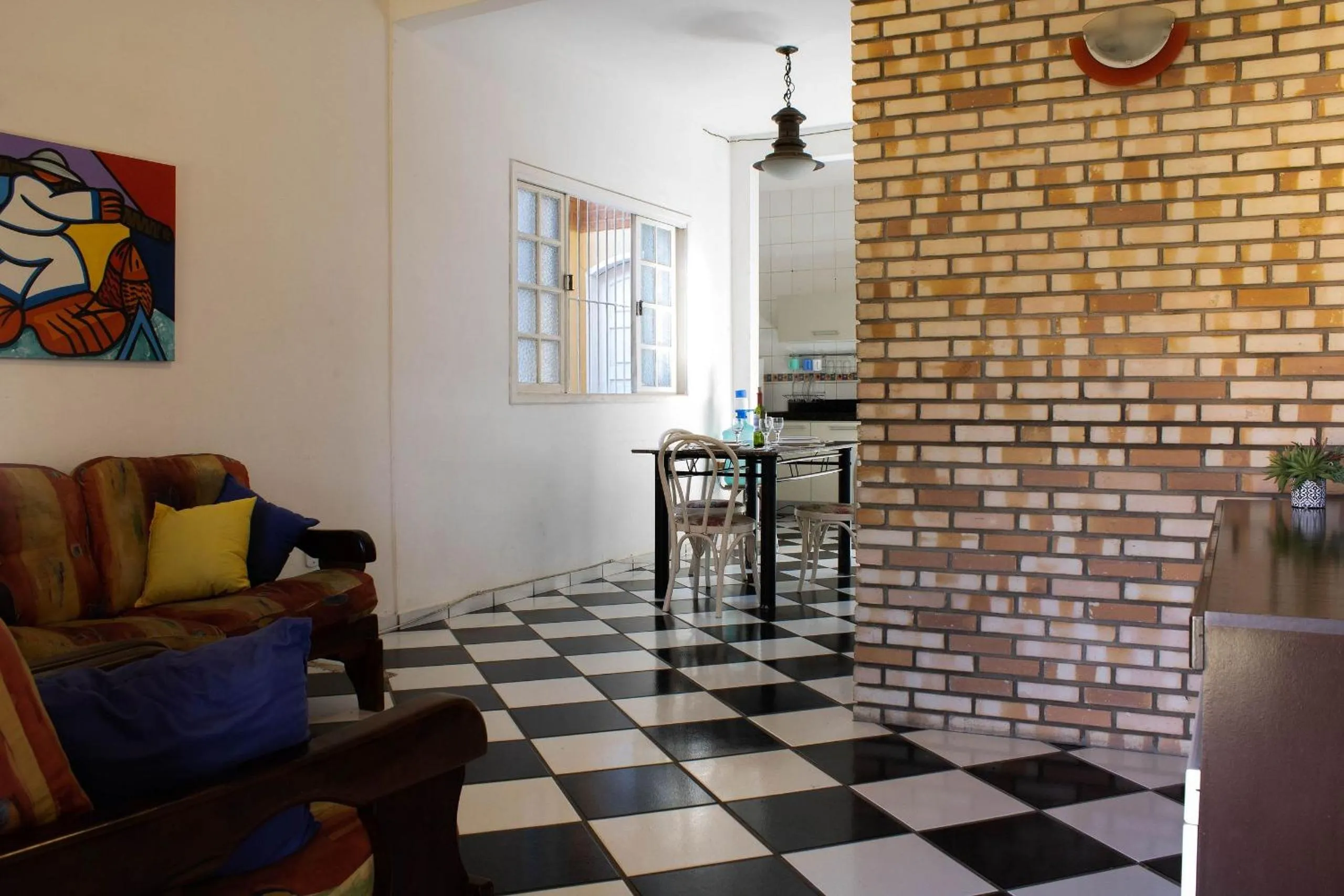 Living room in FAMILY- Conheça Cabo Frio e ARRAIAL e traga seu pet - Confira