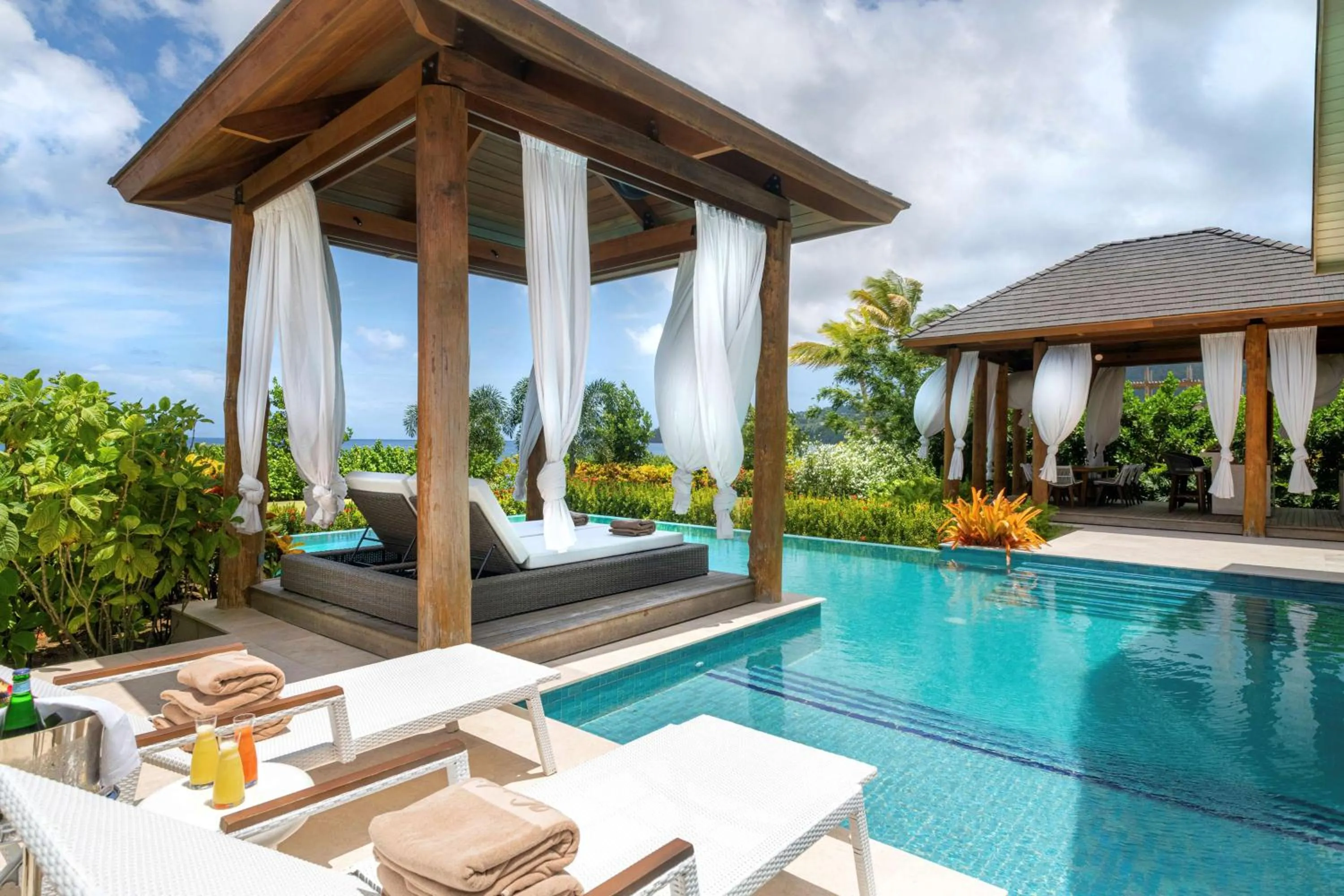 Photo of the whole room in InterContinental Dominica Cabrits Resort & Spa by IHG