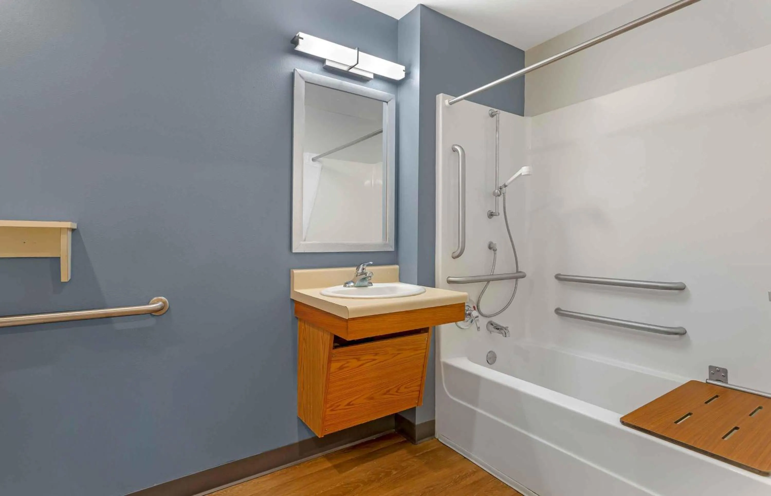 Bathroom in Extended Stay America Select Suites - Fort Myers - Northeast