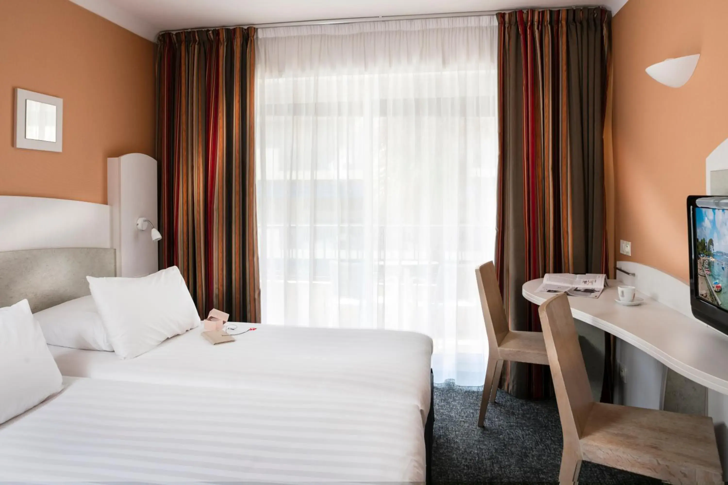 Bedroom, Bed in Best Western Astoria Bedroom, Bed in Best Western Astoria