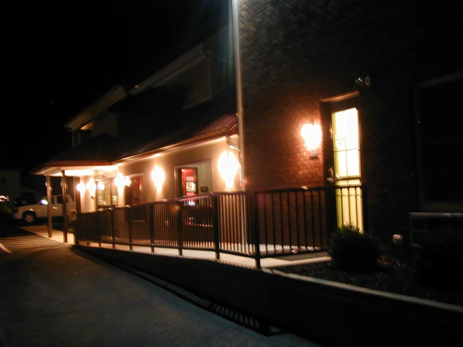 Facade/entrance in Hotel Dushore