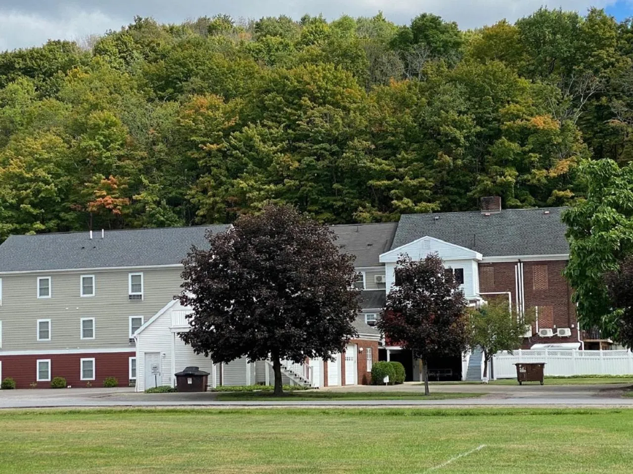 Property building in Hotel Dushore