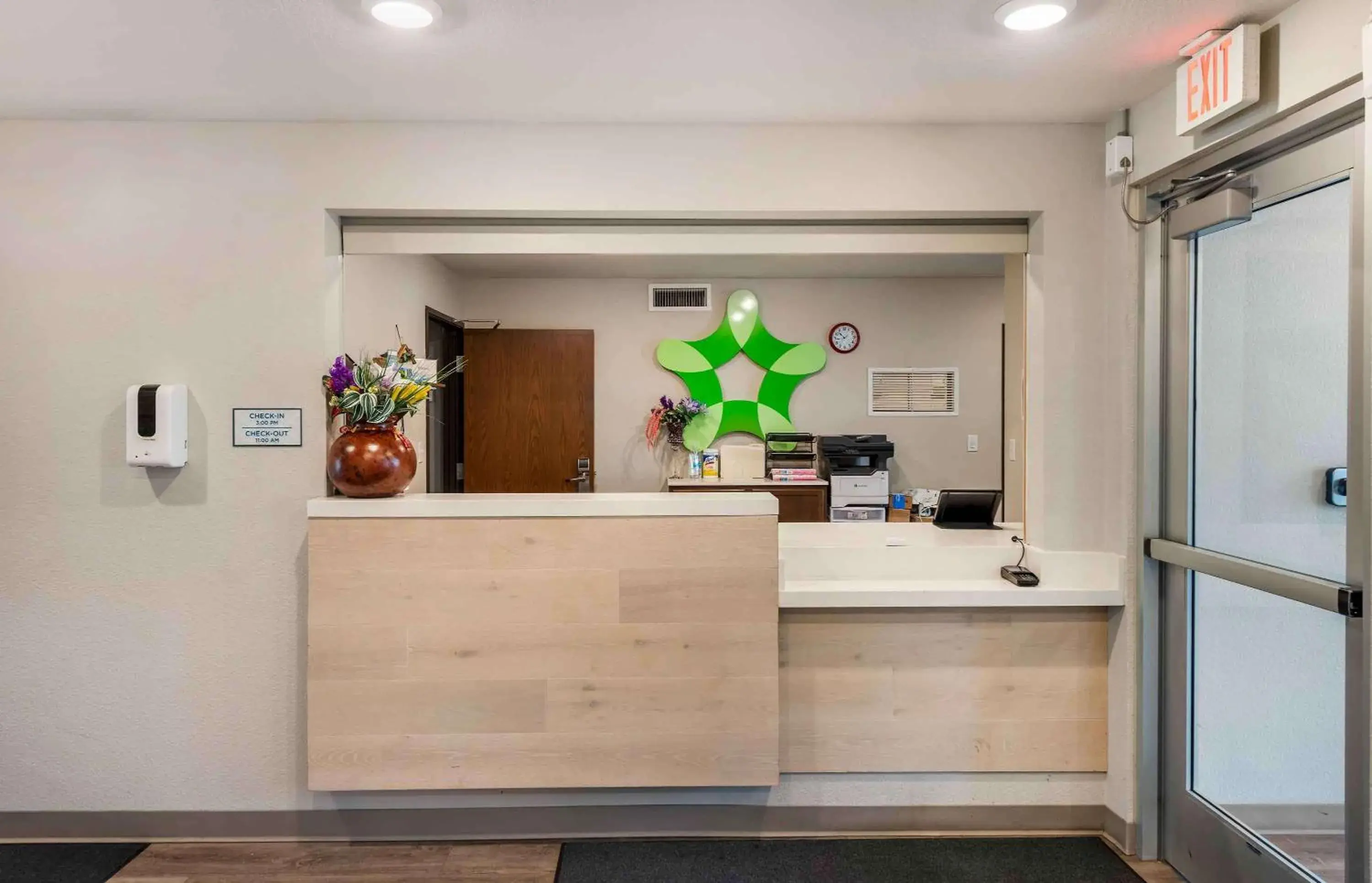 Lobby or reception in Extended Stay America Suites - St Paul - Woodbury Lobby or reception in Extended Stay America Suites - St Paul - Woodbury