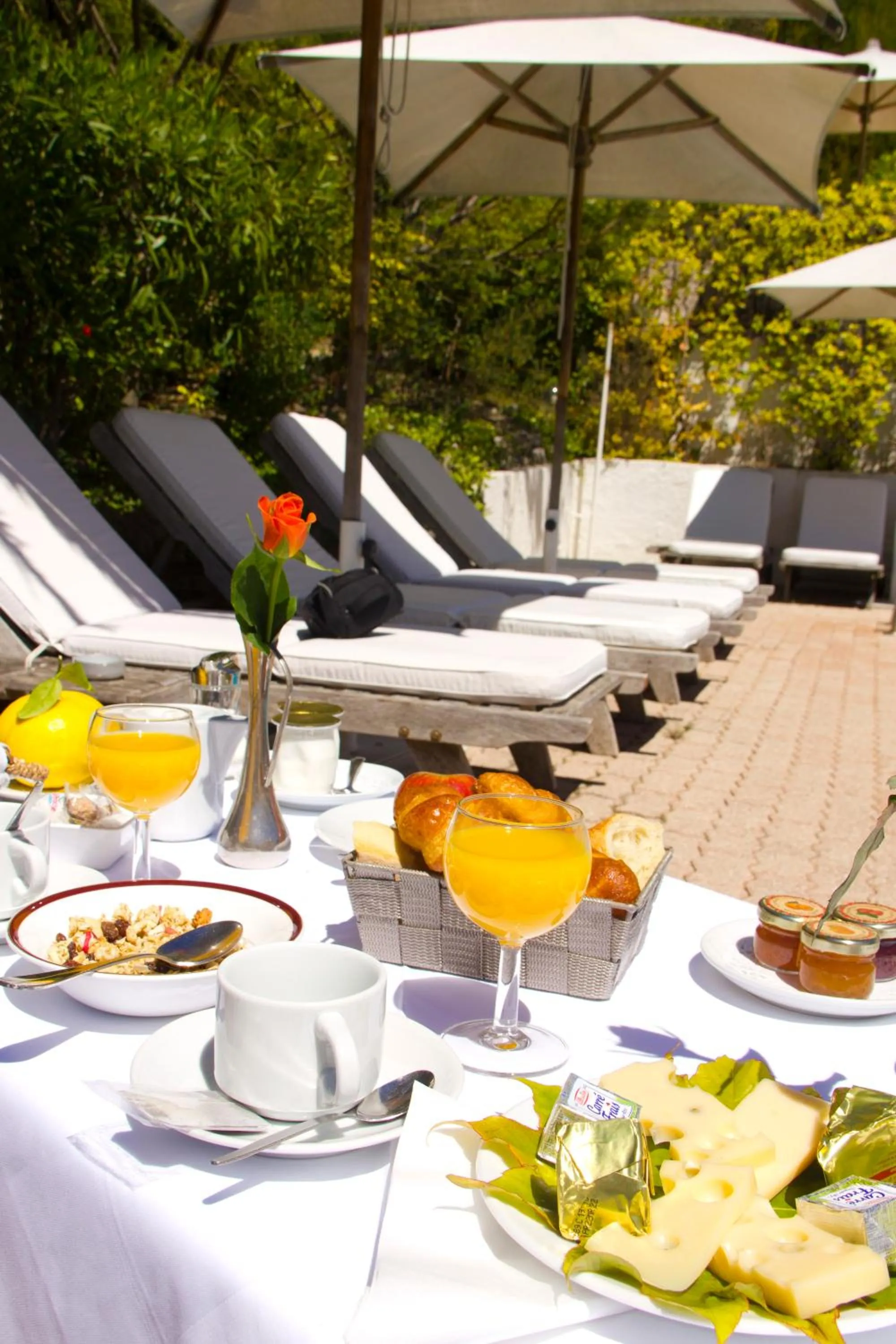 Breakfast in Les Vergers de Saint Paul