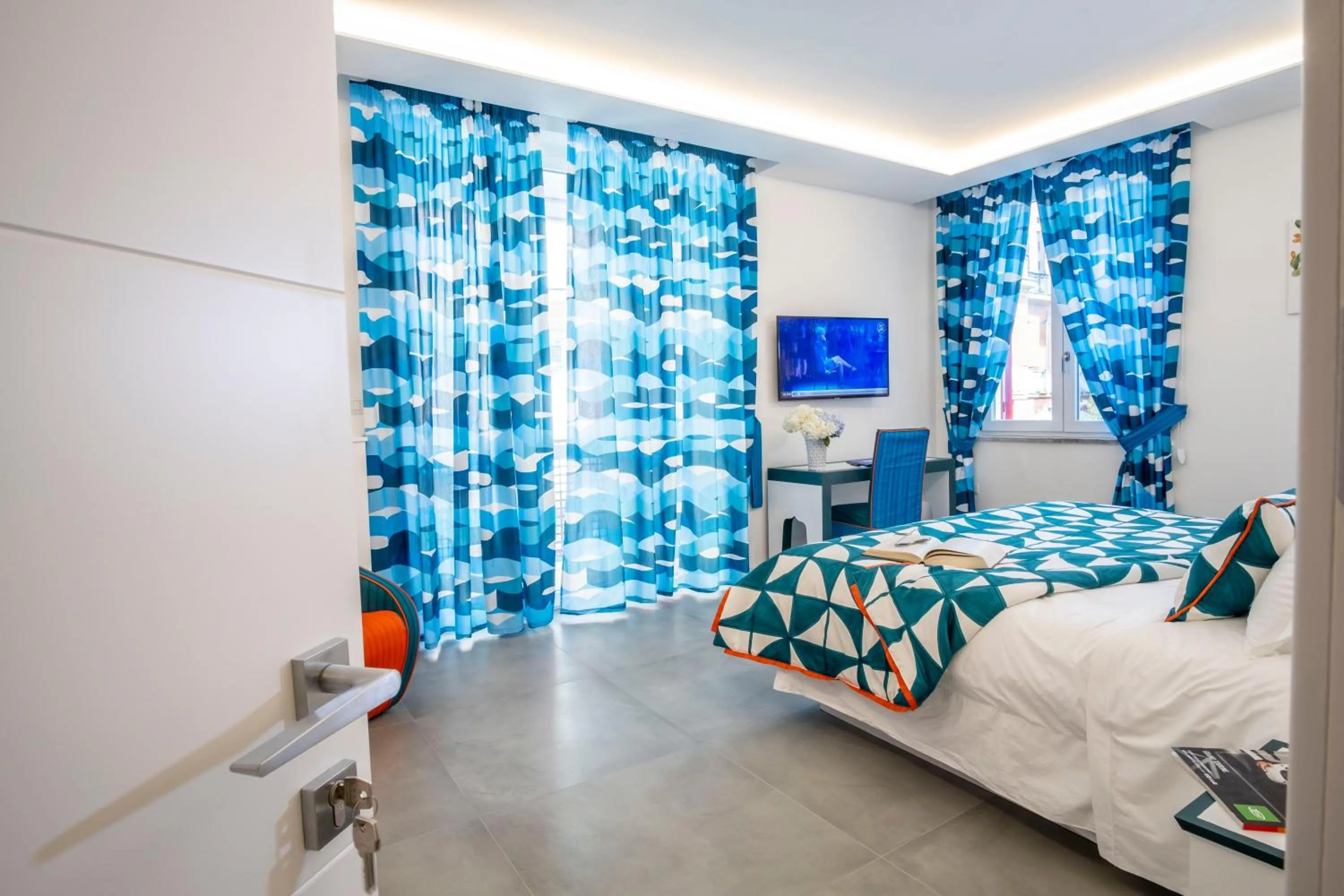 Bed in YourHome - Unica Luxury Apartment