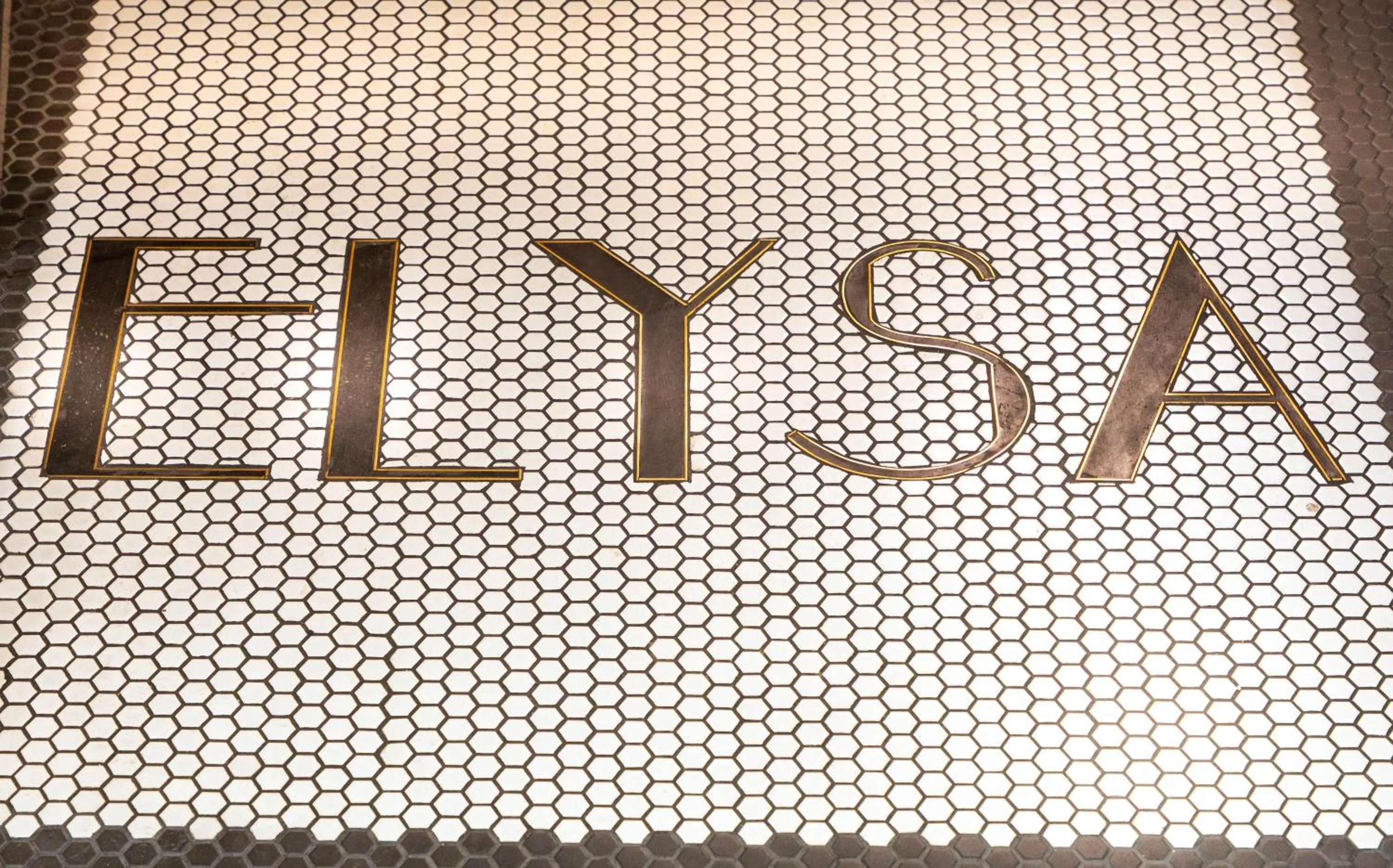 Facade/entrance in Hotel Elysa-Luxembourg