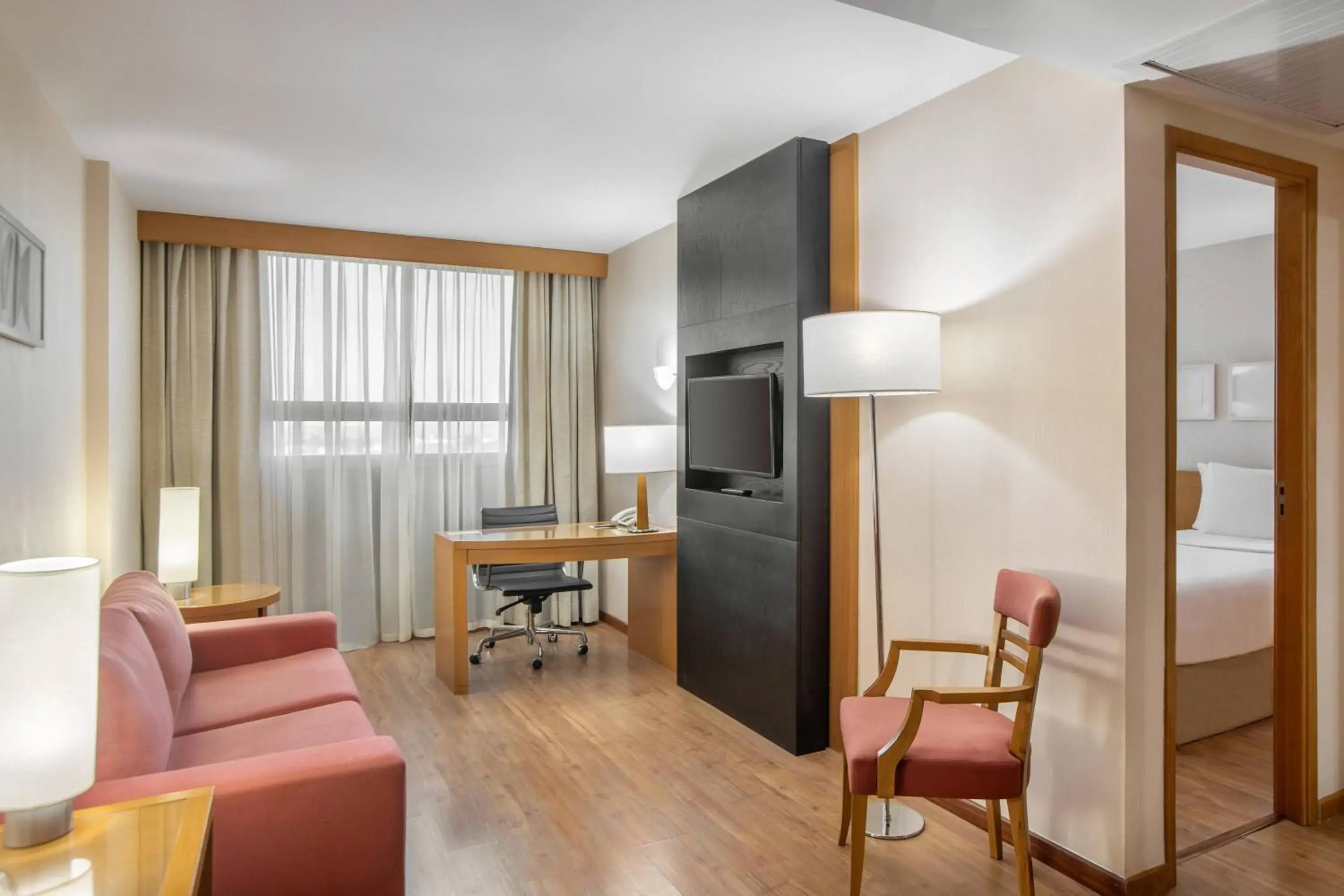 Bedroom, Bed in Hotel Brasil 21 Suites Affiliated by Meliá Bedroom, Bed in Hotel Brasil 21 Suites Affiliated by Meliá