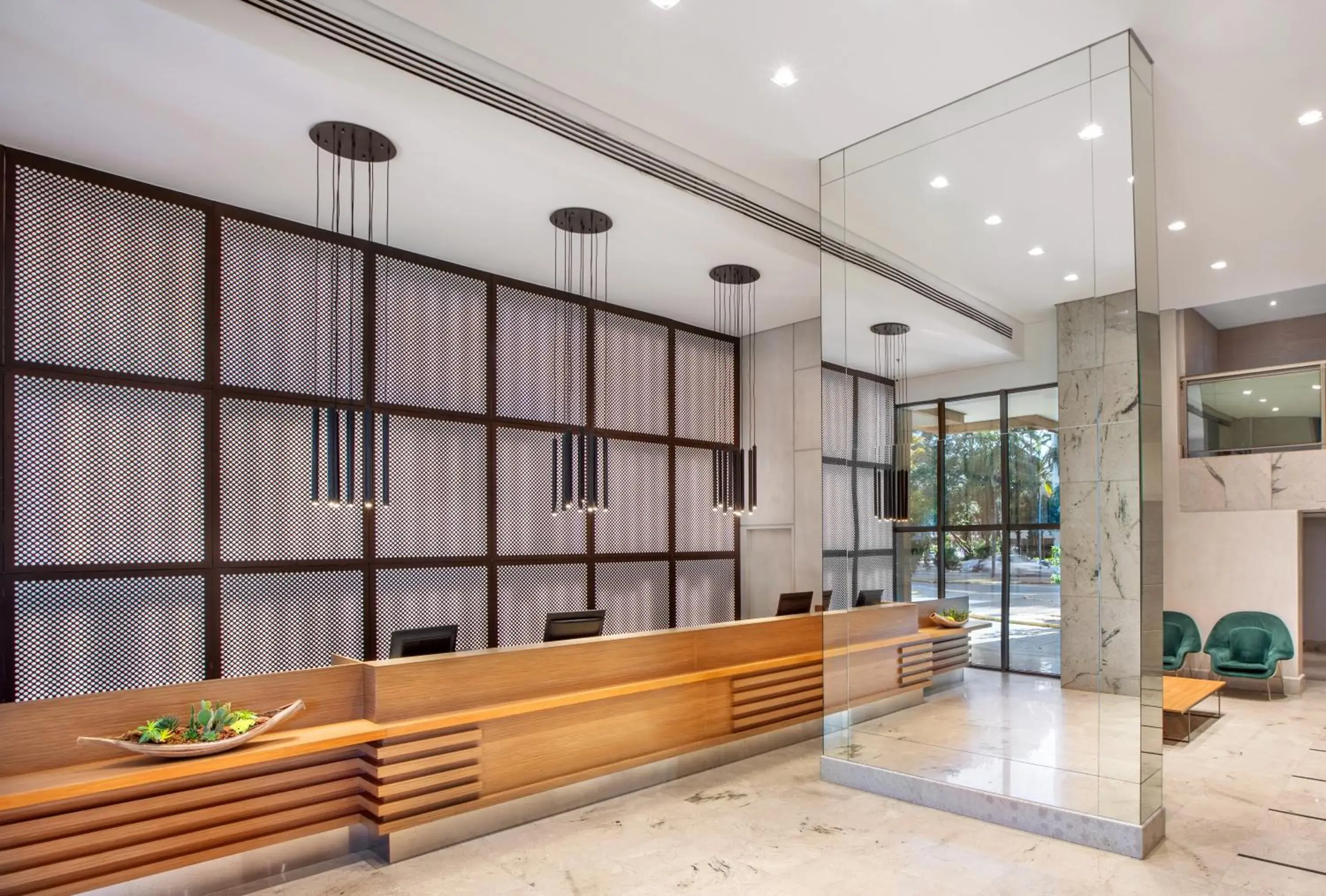 Property building in Brasil 21 Suites Affiliated by Meliá Property building in Brasil 21 Suites Affiliated by Meliá