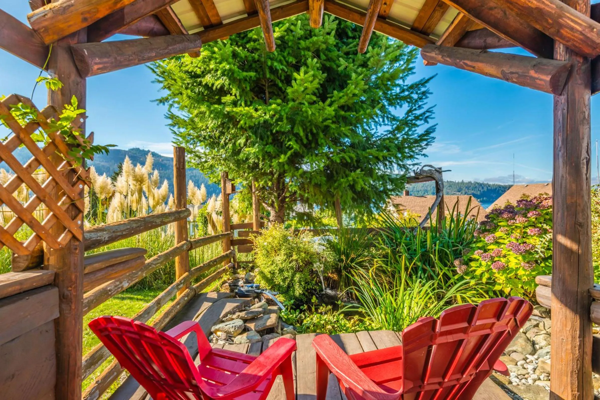 Garden view in Outdoor Lovers