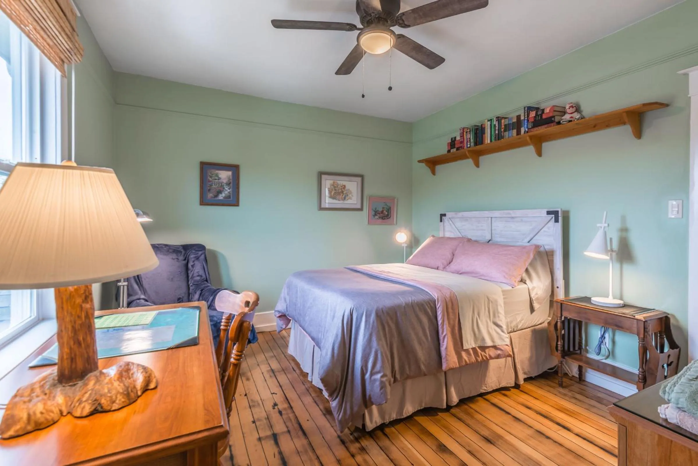 Photo of the whole room, Bed in Outdoor Lovers