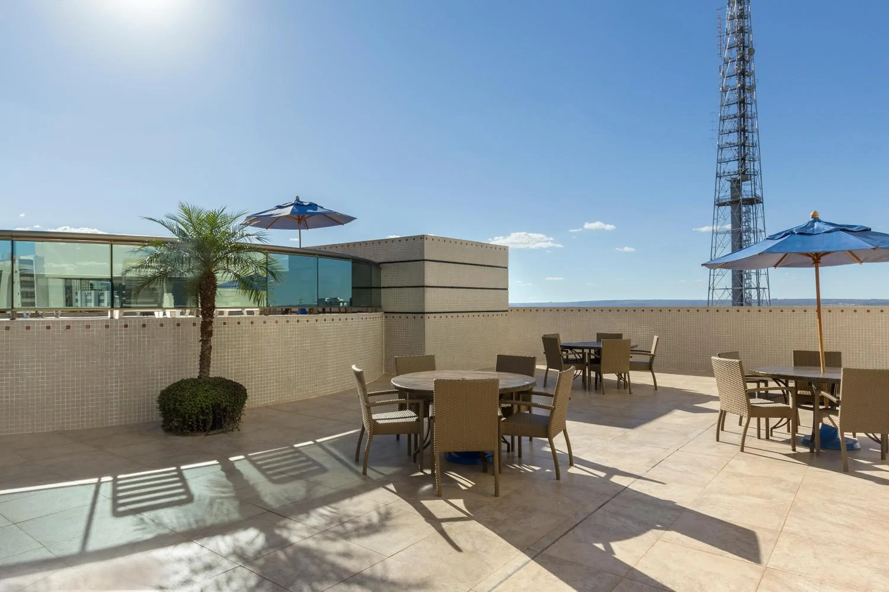 Swimming pool in Brasil 21 Convention Affiliated by Meliá Swimming pool in Brasil 21 Convention Affiliated by Meliá