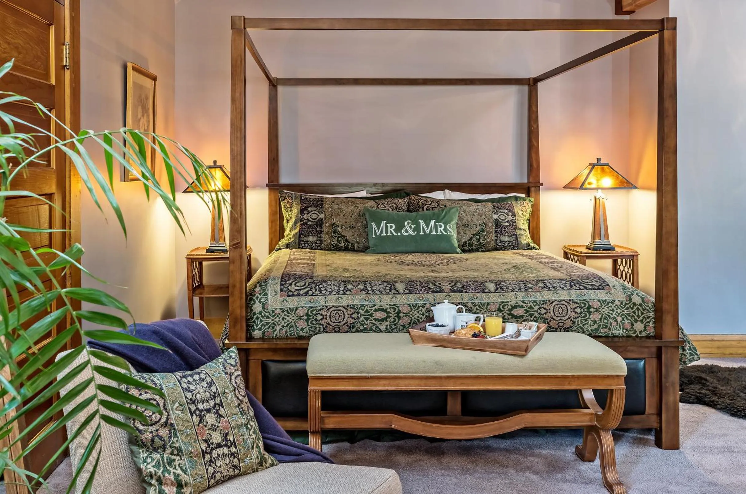 Bed in McCloud Hotel