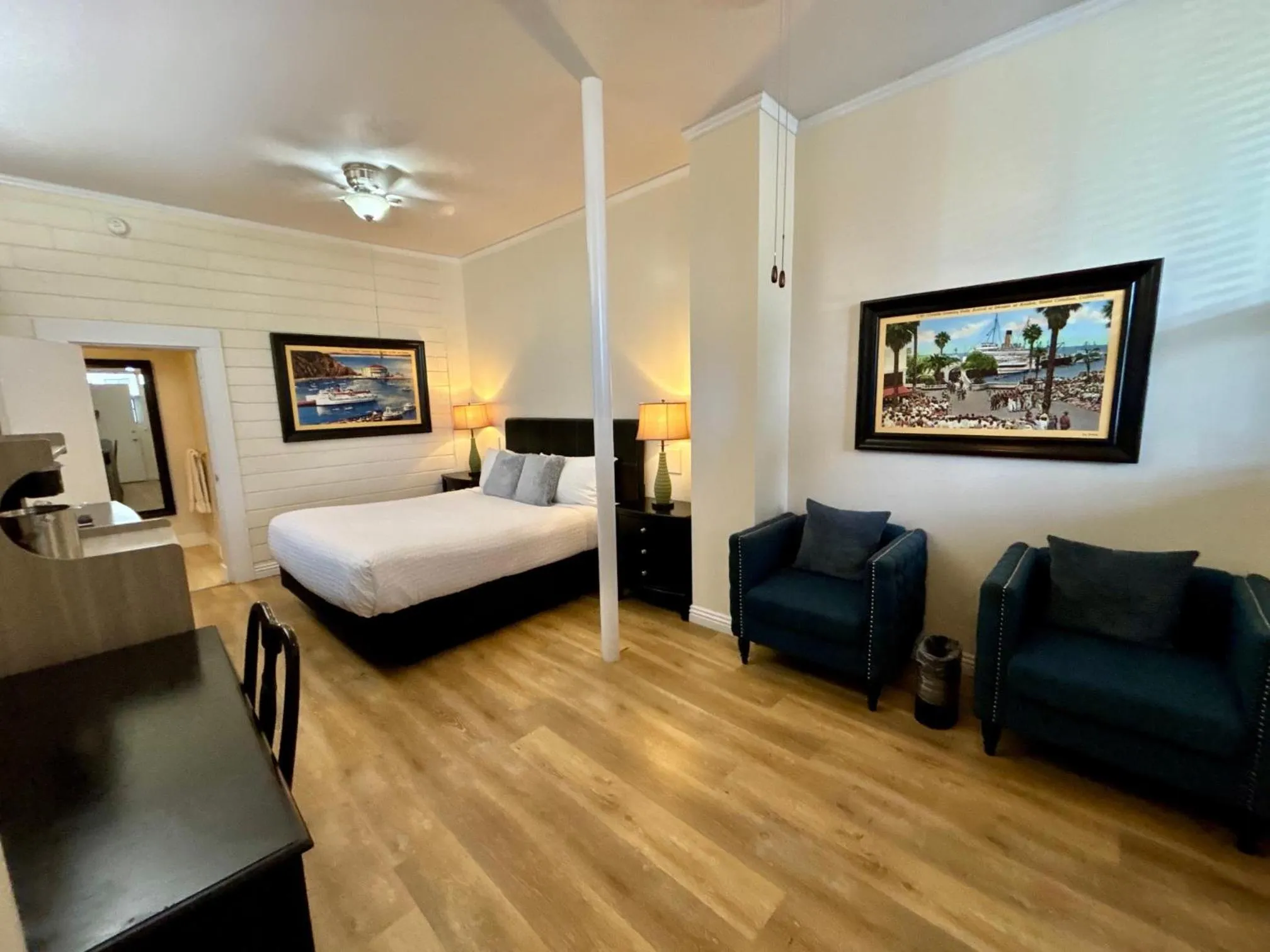 Bed in Catalina Courtyard Suites