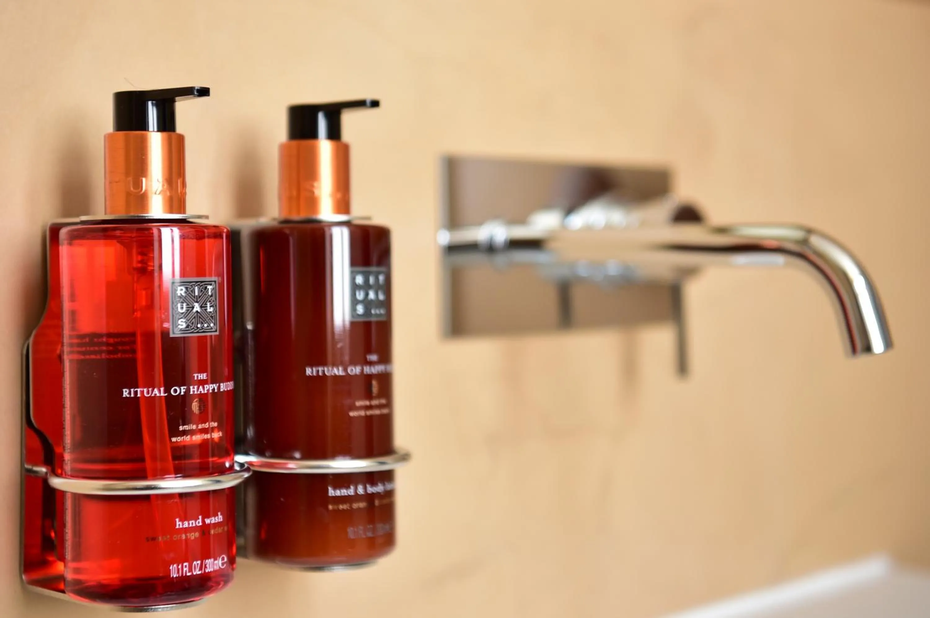 Bathroom in My Story Hotel Figueira