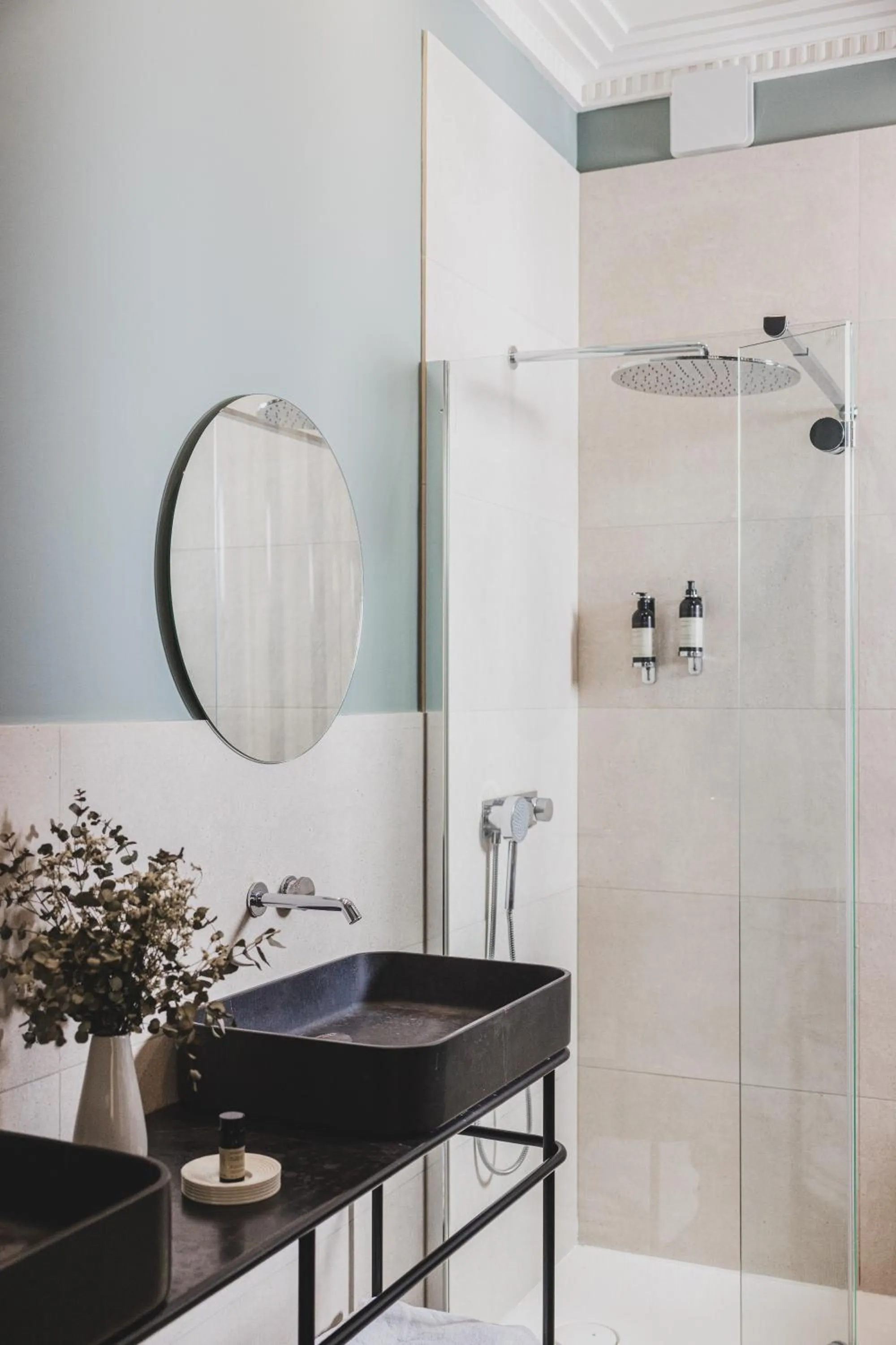 Bathroom in Hôtel Singulier Bordeaux - Boutique Hôtel & Spa Anne Semonin