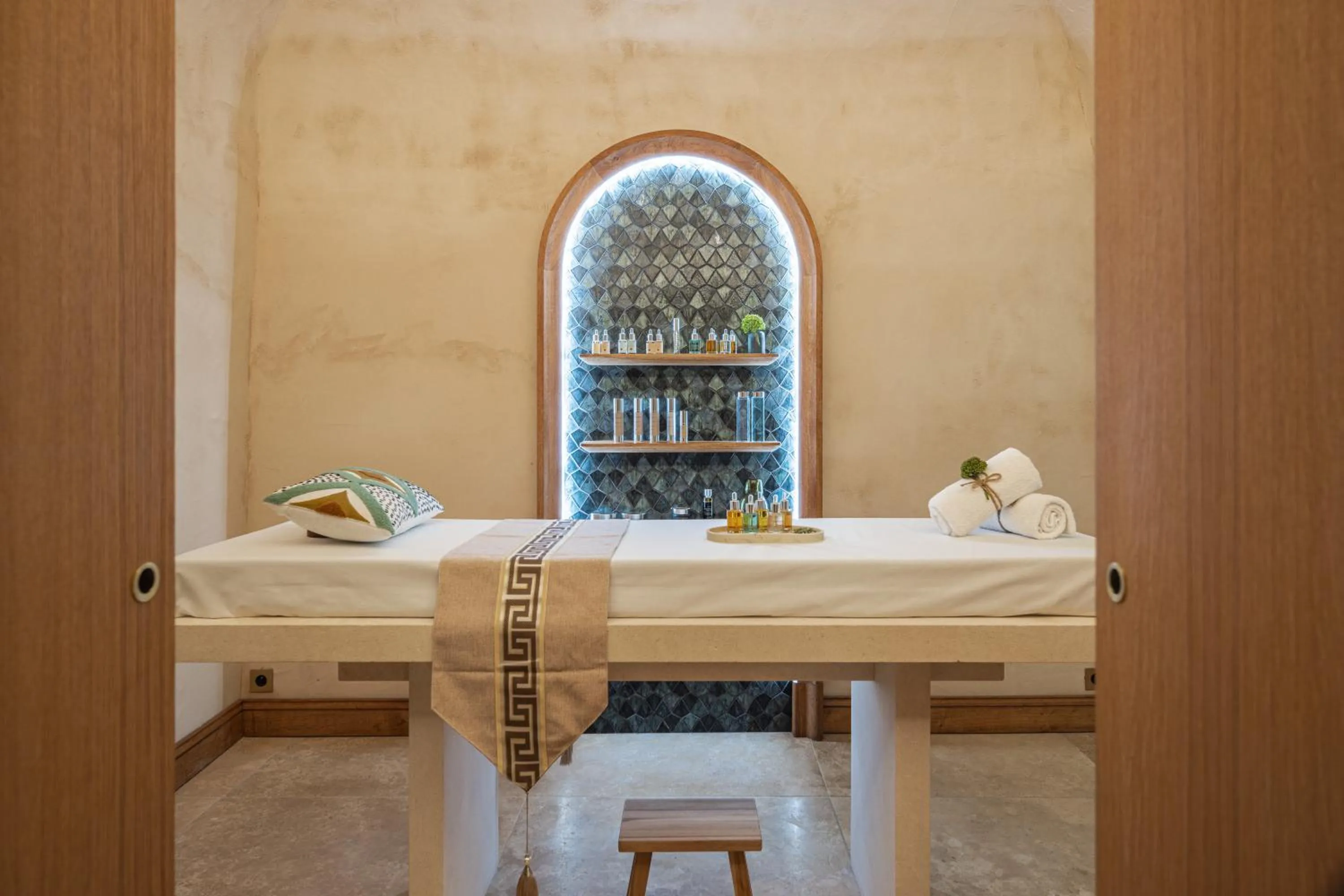 Massage in Hôtel Singulier Bordeaux - Boutique Hôtel & Spa Anne Semonin