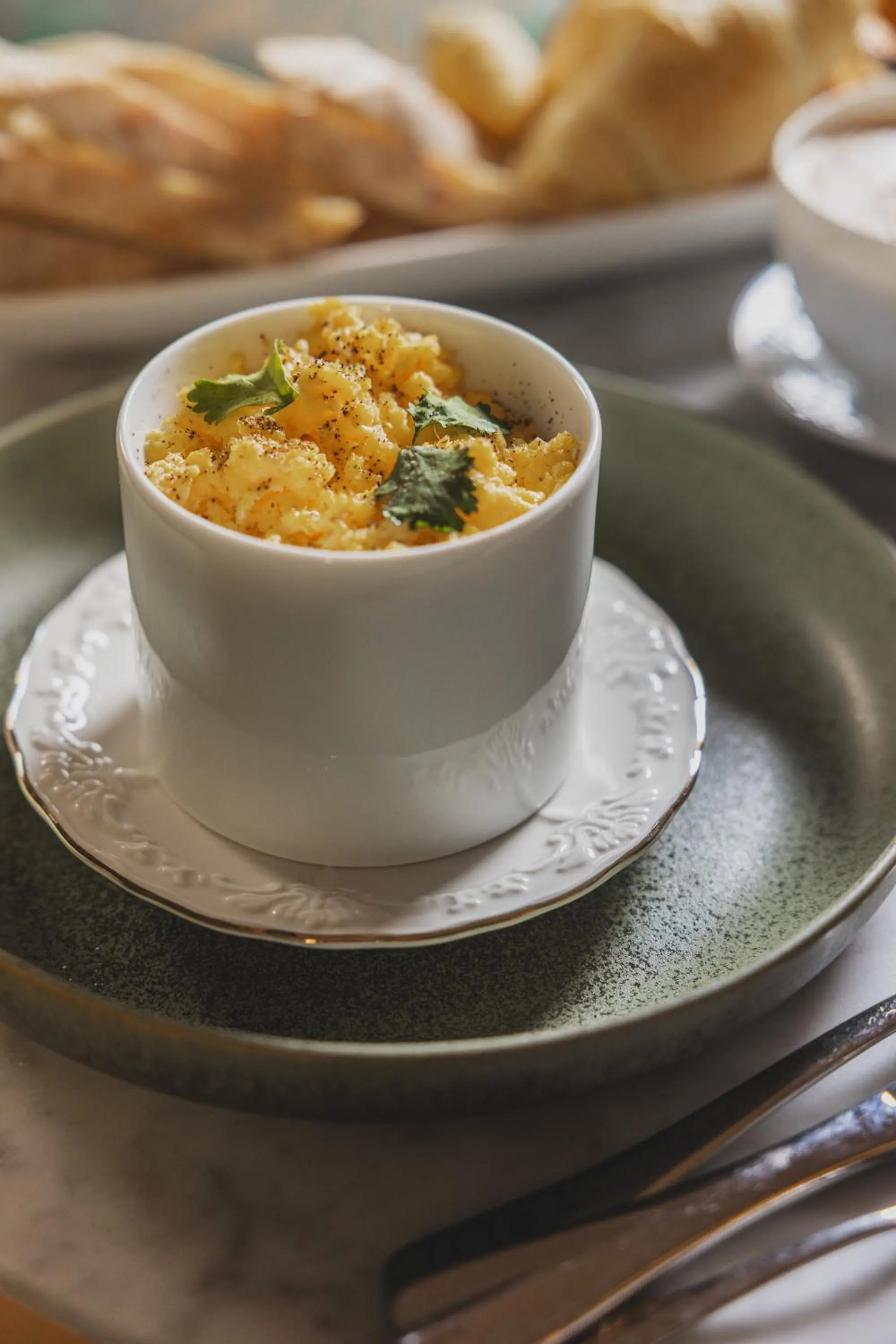 Food in Hôtel Singulier Bordeaux - Boutique Hôtel & Spa Anne Semonin