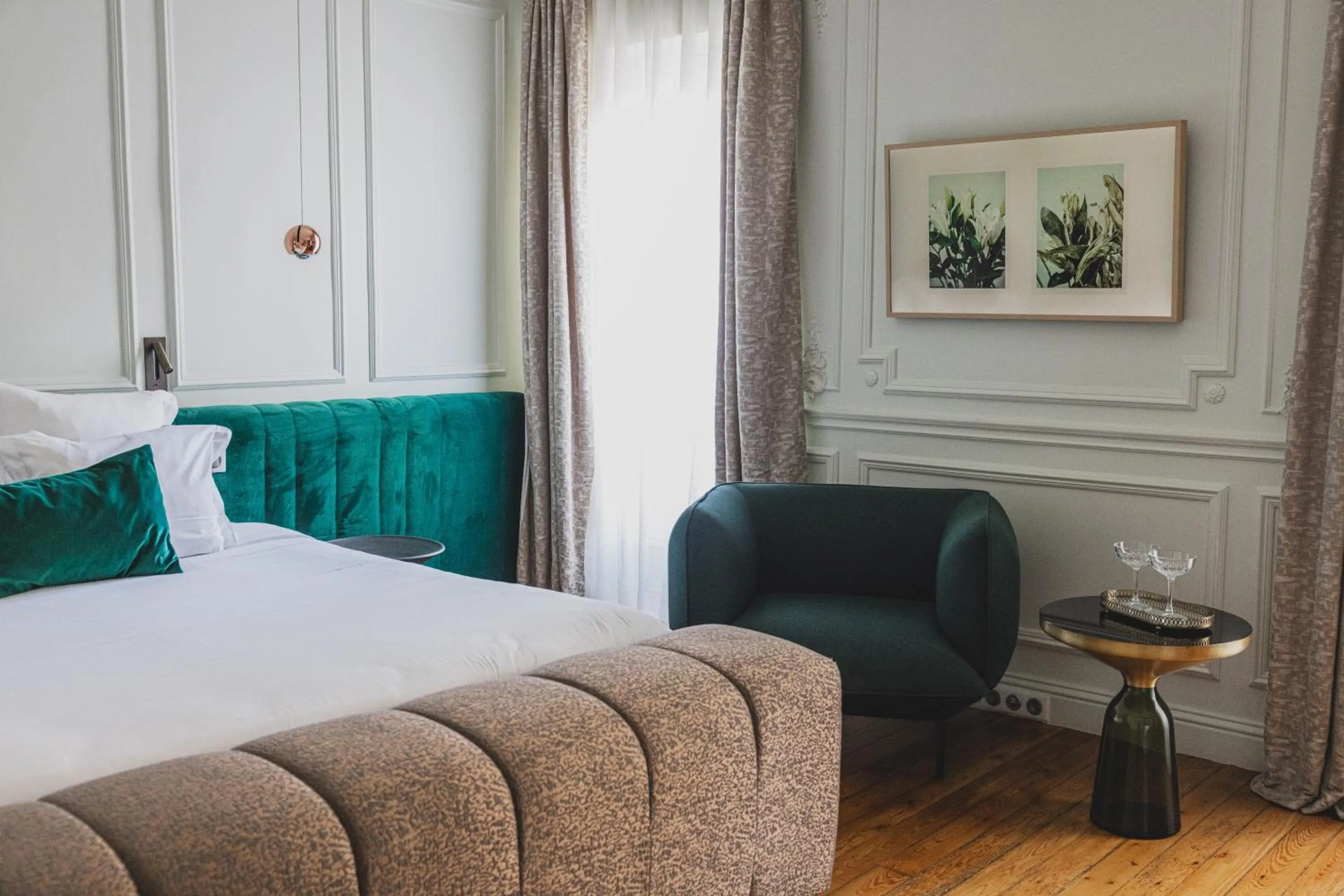 Bedroom, Bed in Hôtel Singulier Bordeaux - Boutique Hôtel & Spa Anne Semonin