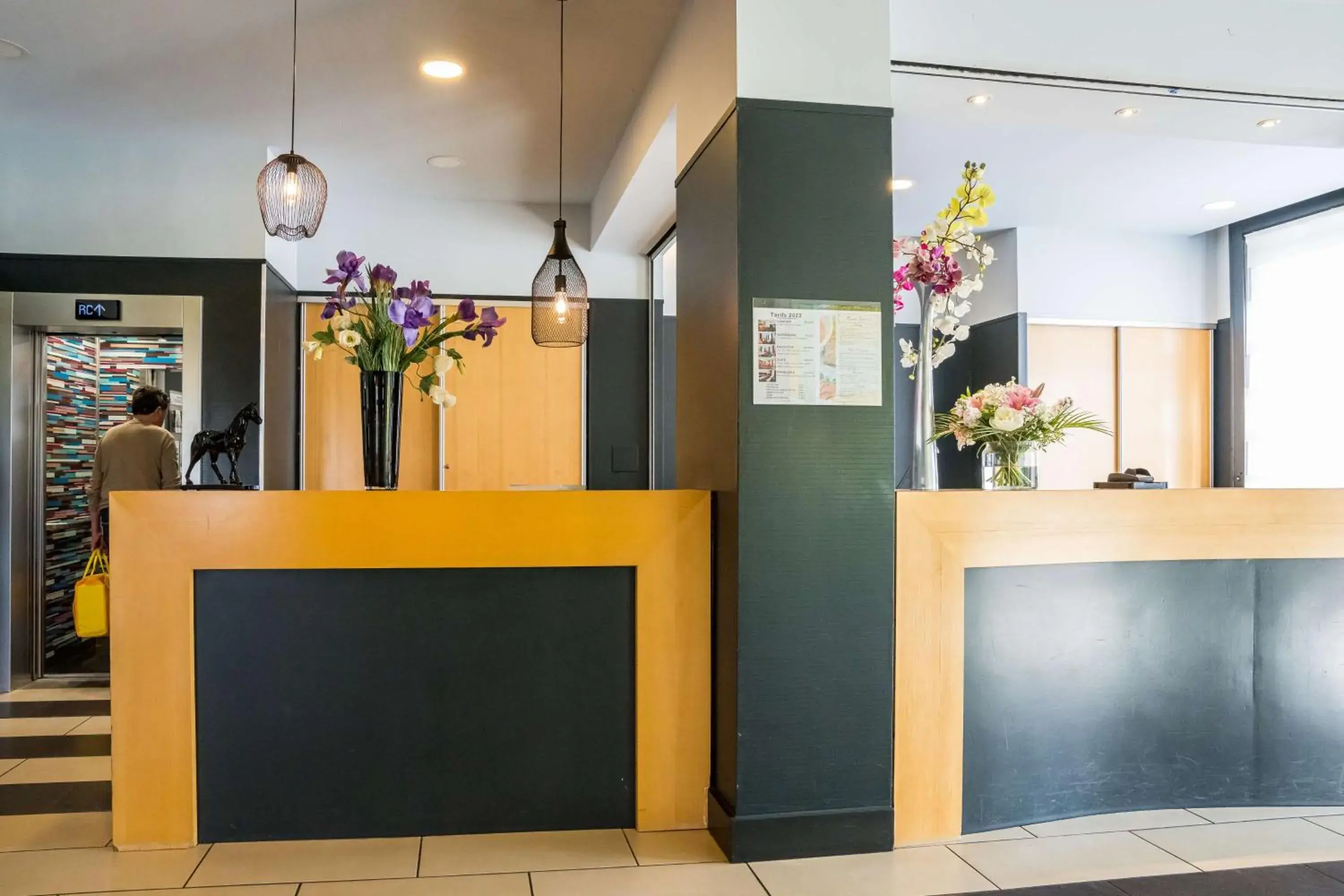 Lobby or reception in Best Western Adagio Saumur Lobby or reception in Best Western Adagio Saumur