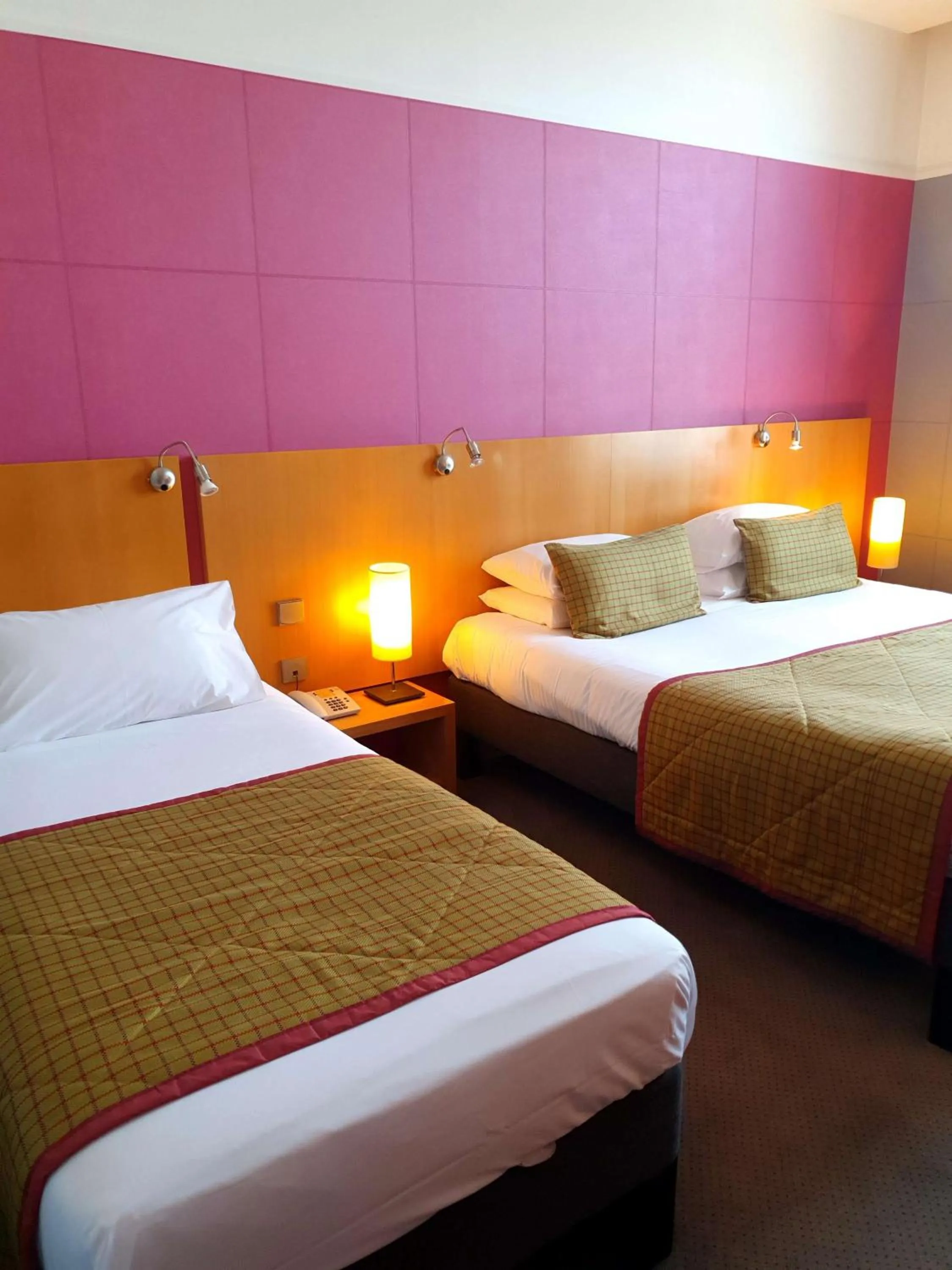 Bedroom, Bed in Best Western Adagio Saumur