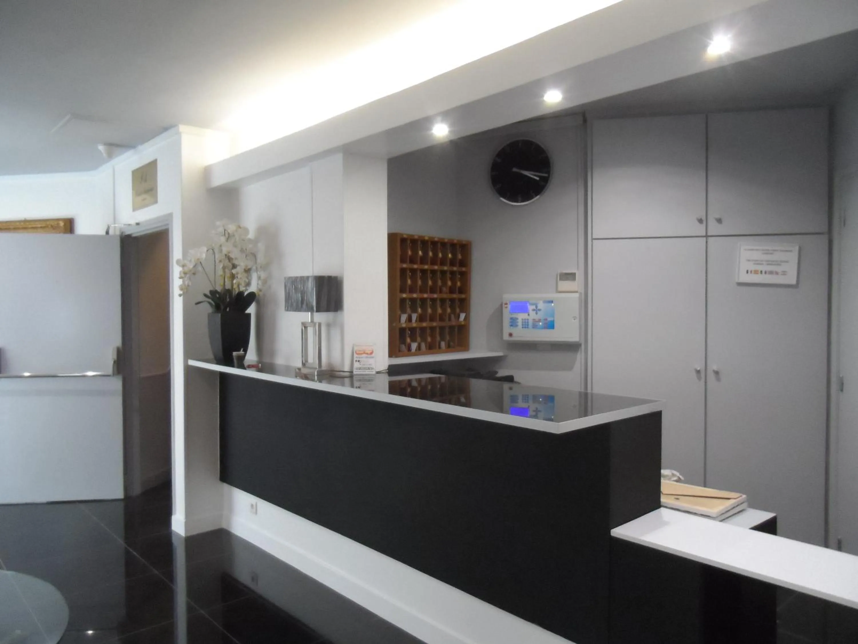 Lobby or reception in Prince Monceau