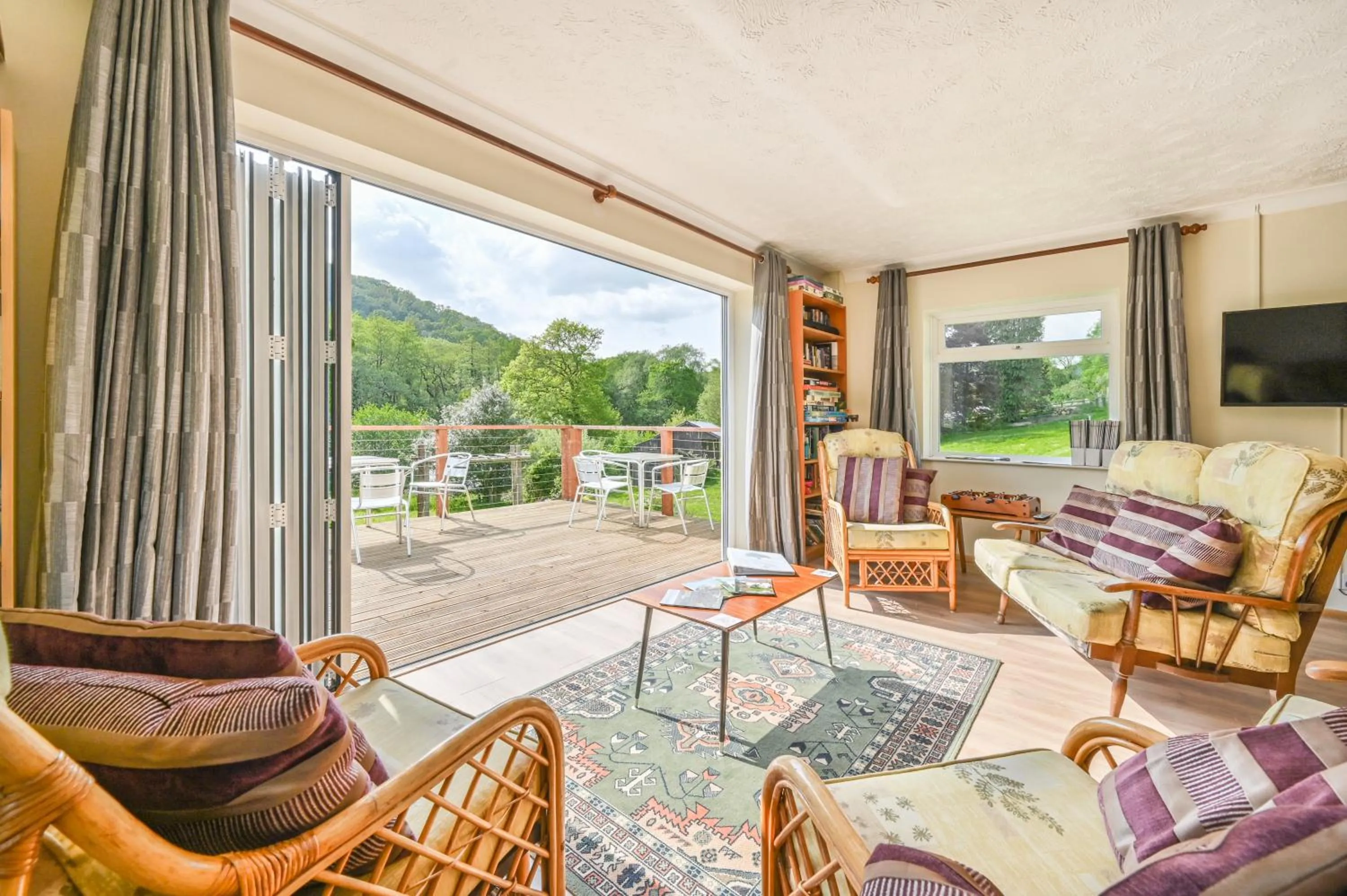 Communal lounge/ TV room in Wray Valley