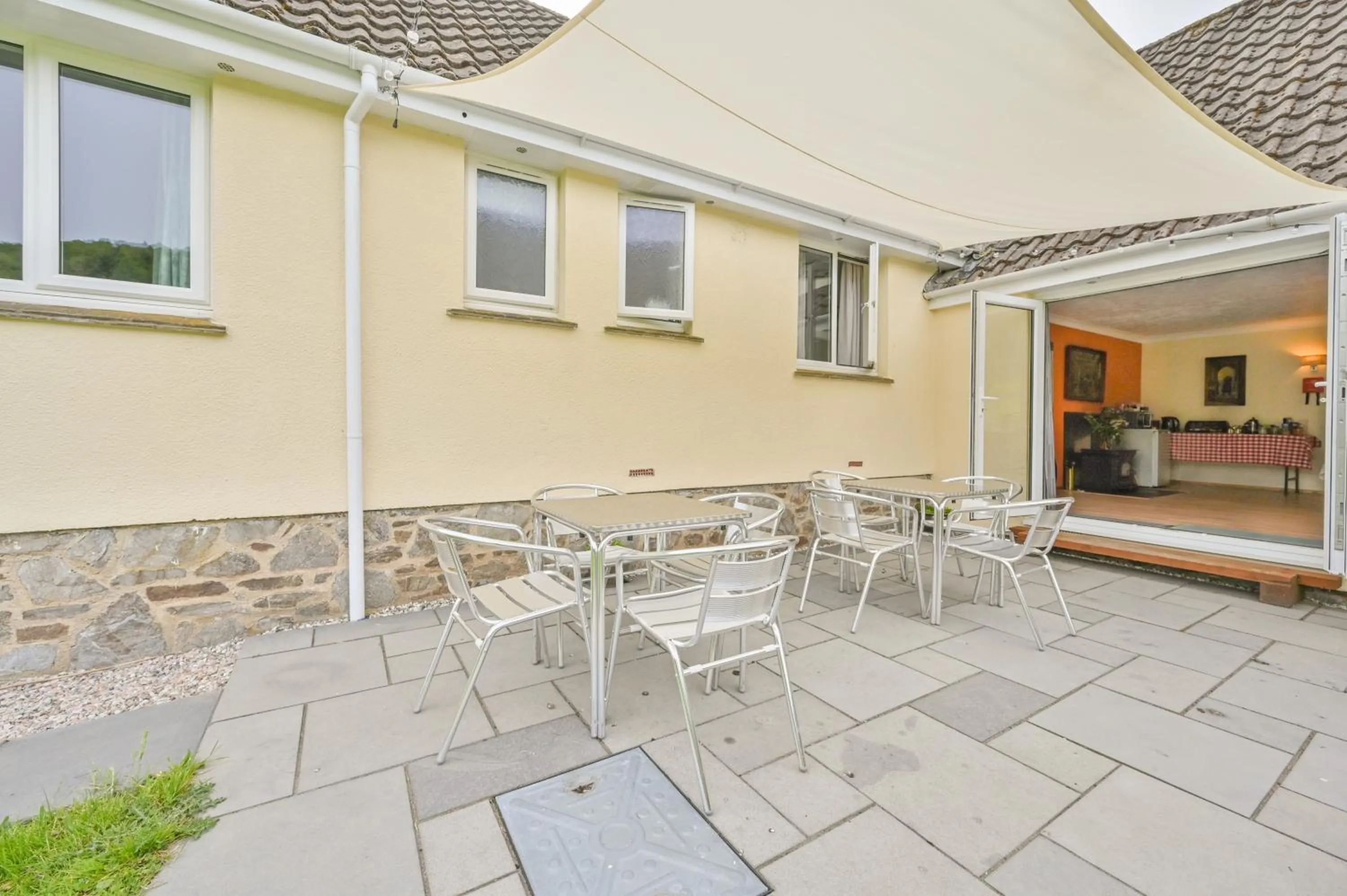 Property building in Wray Valley