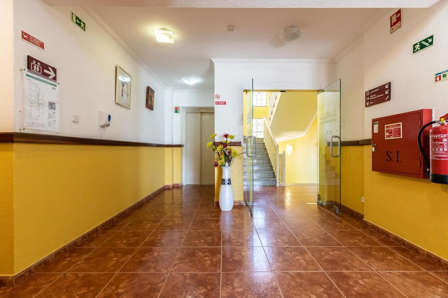 Lobby or reception in Hotel Azul Praia