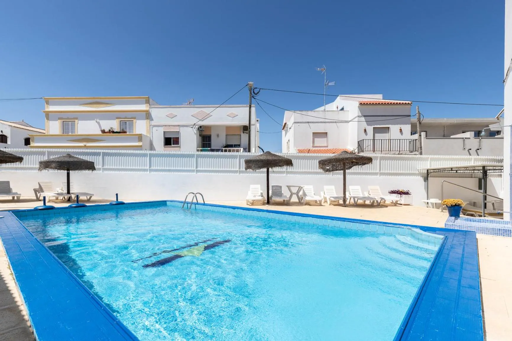 Swimming pool in Hotel Azul Praia