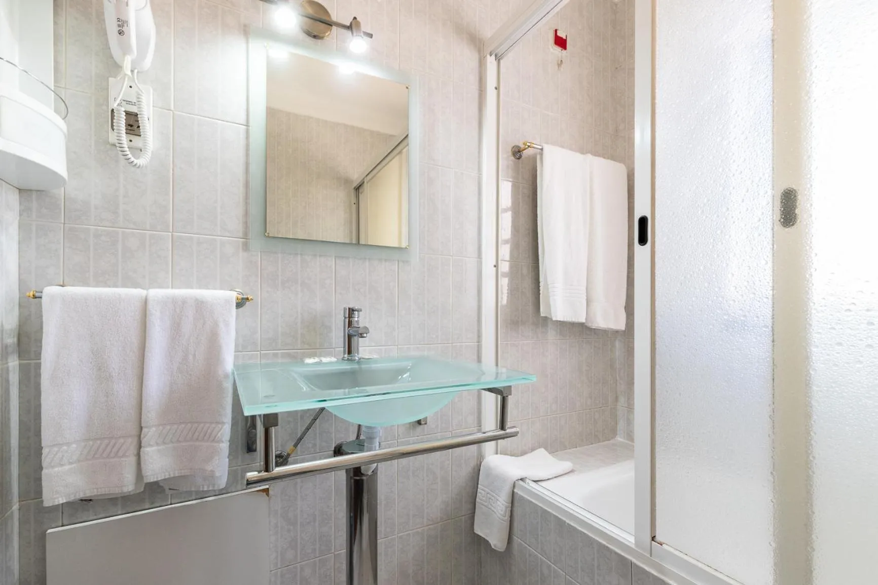 Bathroom in Hotel Azul Praia